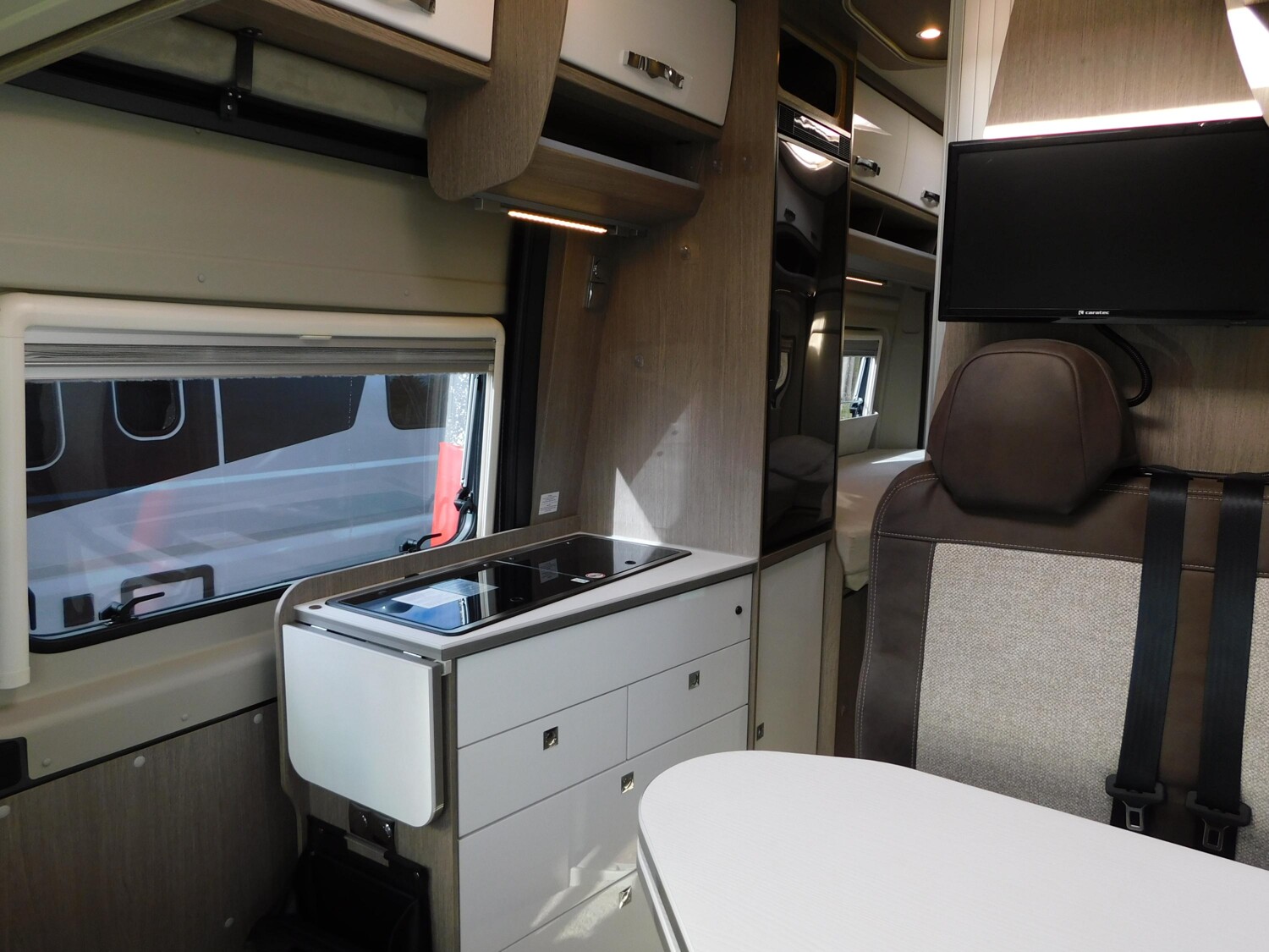 Pössl Roadcruiser XL 640 2,08m Bett, Solar, SAT+TV - Bild 9