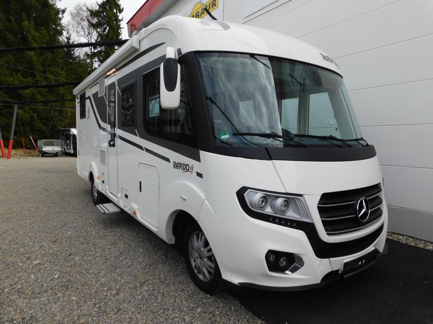 Rapido Serie M M66 Hubstützen, Lithium, Bugschränke