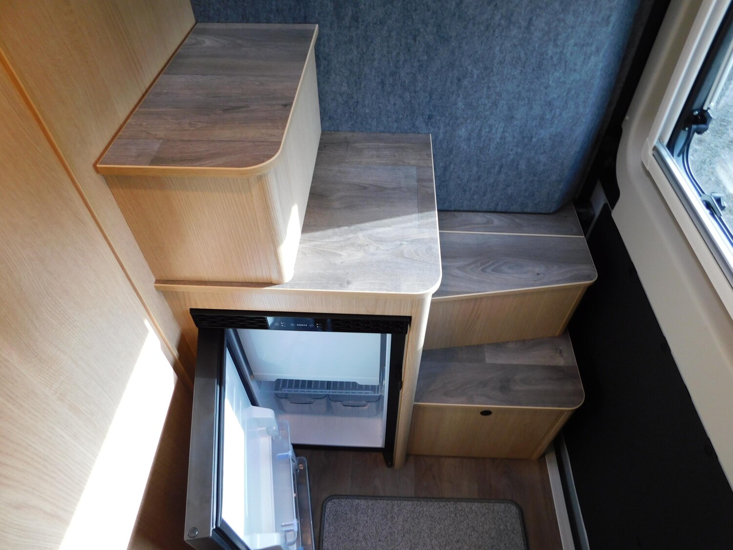 Sunlight Vanlife 540 AWT iso+beheizt, Fenster hi.re. - Bild 13