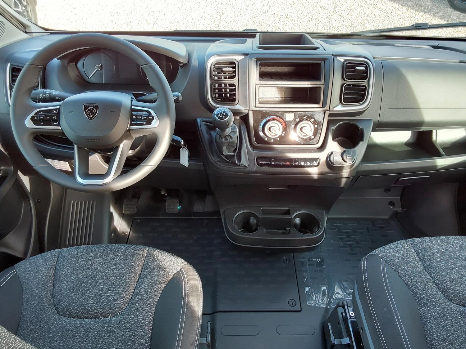 Sunlight Cliff 540 Peugeot - Bild 10