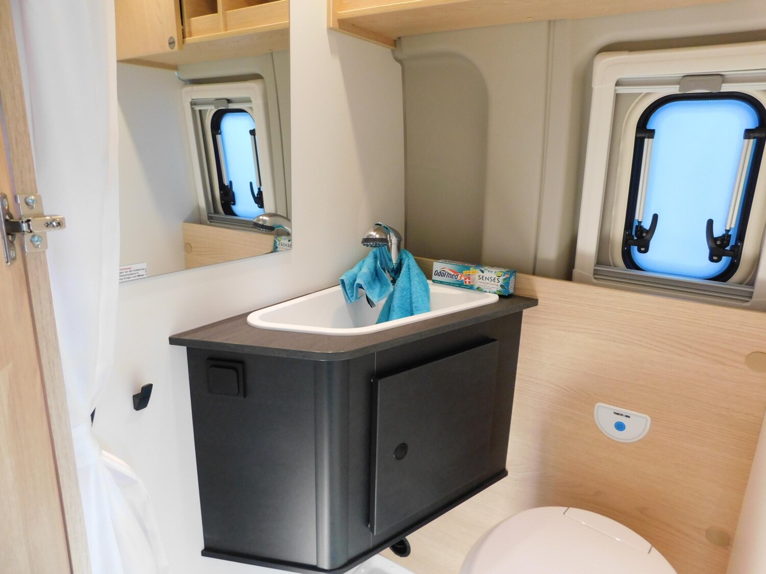 Sunlight Adventure Cliff 540 ACC+Automatik+Navi+Combi4D - Bild 19