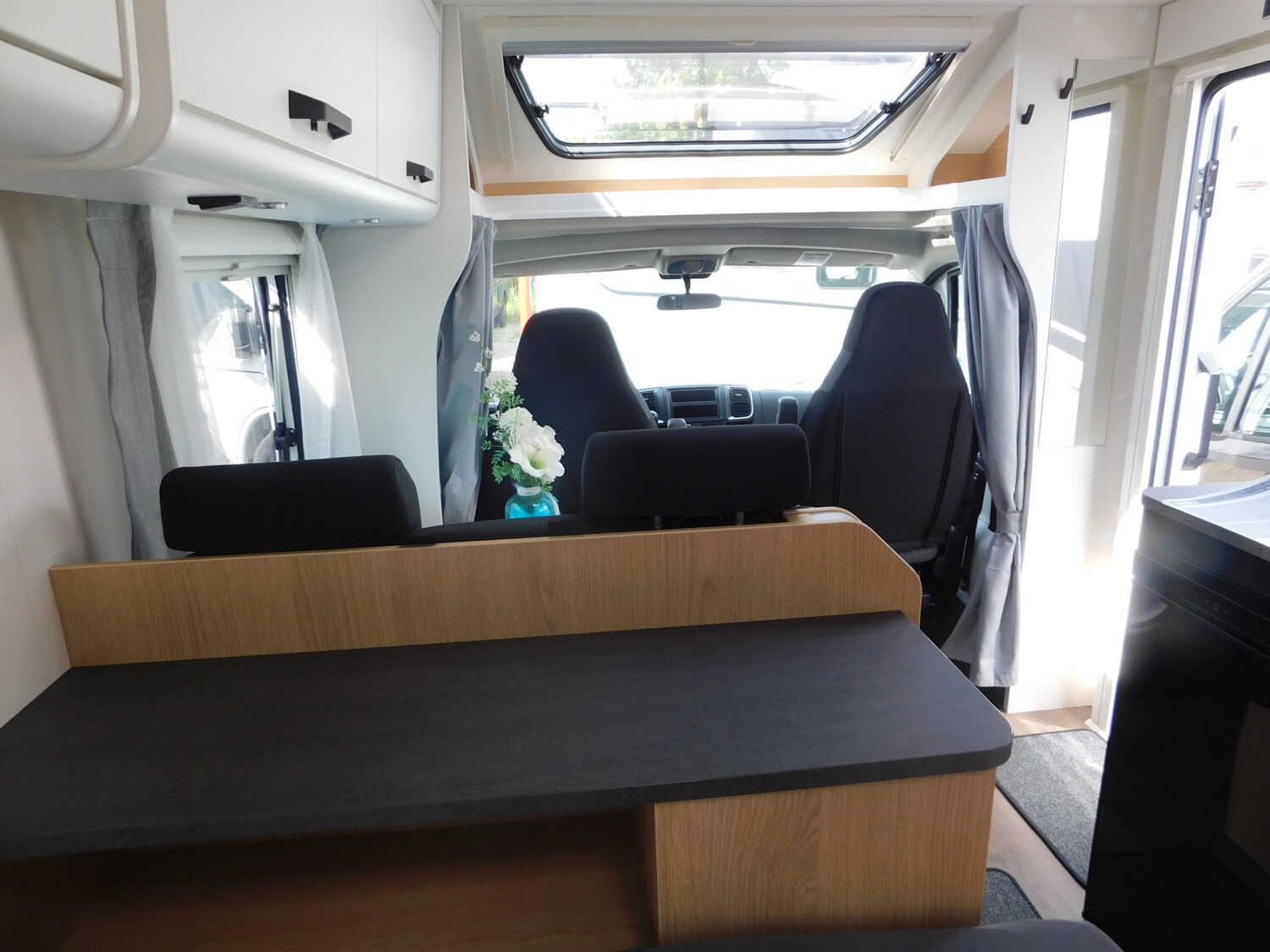 Sunlight T 58 730Kg Zuladung !!! - Sunlight Reisemobil 2025 - Bild 13 Sunlight T 58 730Kg Zuladung !!! - Bild 13