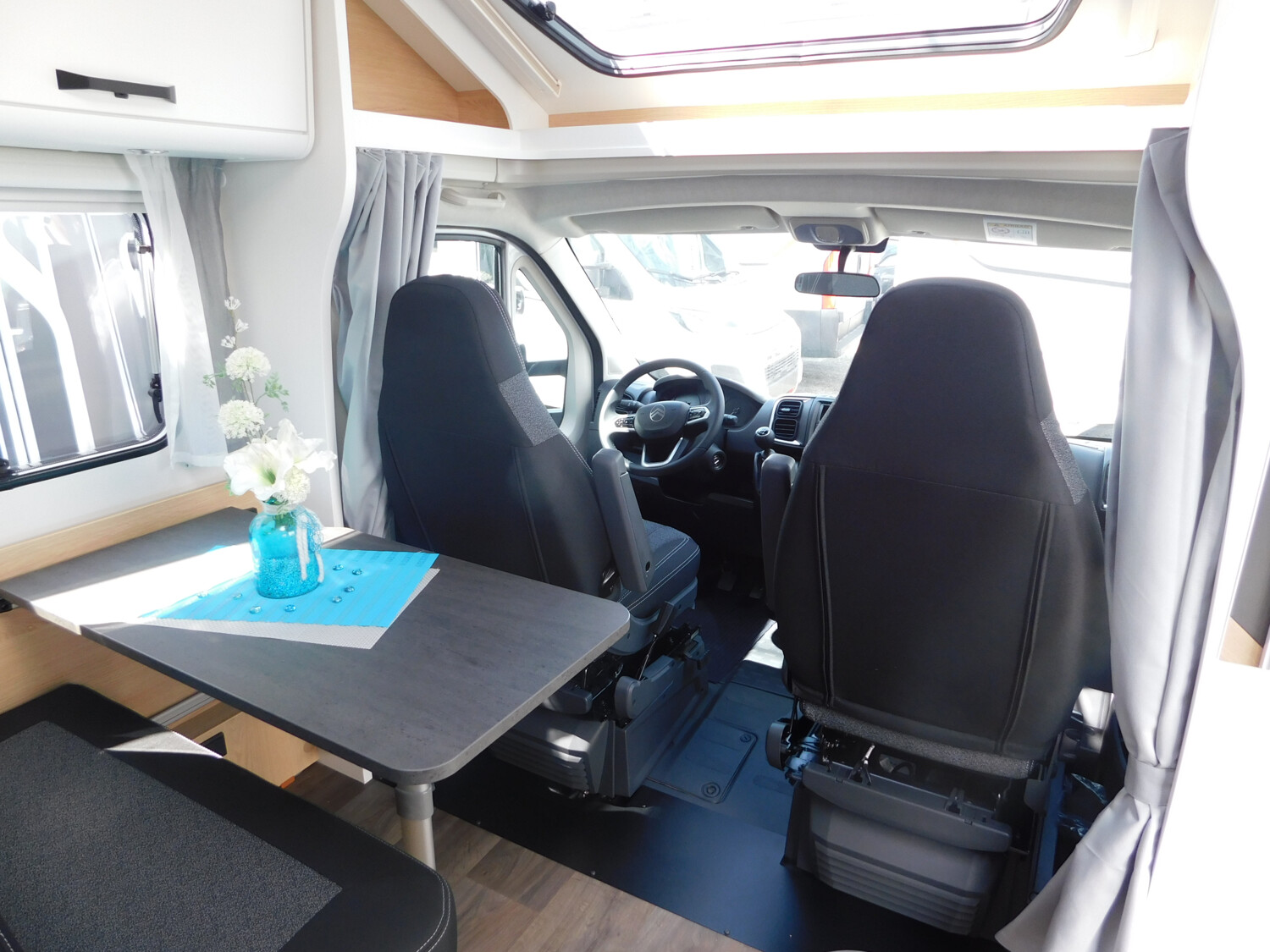 Sunlight T 58 730Kg Zuladung !!! - Sunlight Reisemobil 2025 - Bild 7 Sunlight T 58 730Kg Zuladung !!! - Bild 7