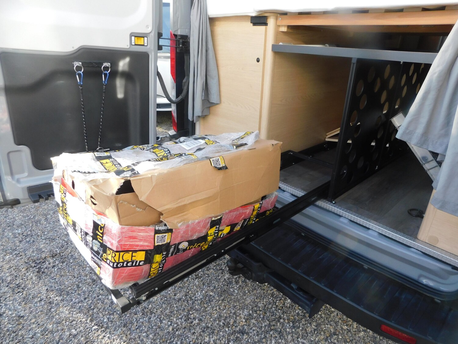 Sunlight Adventure Cliff 4x4 590 Lichter,höher,Alles drin - Bild 21