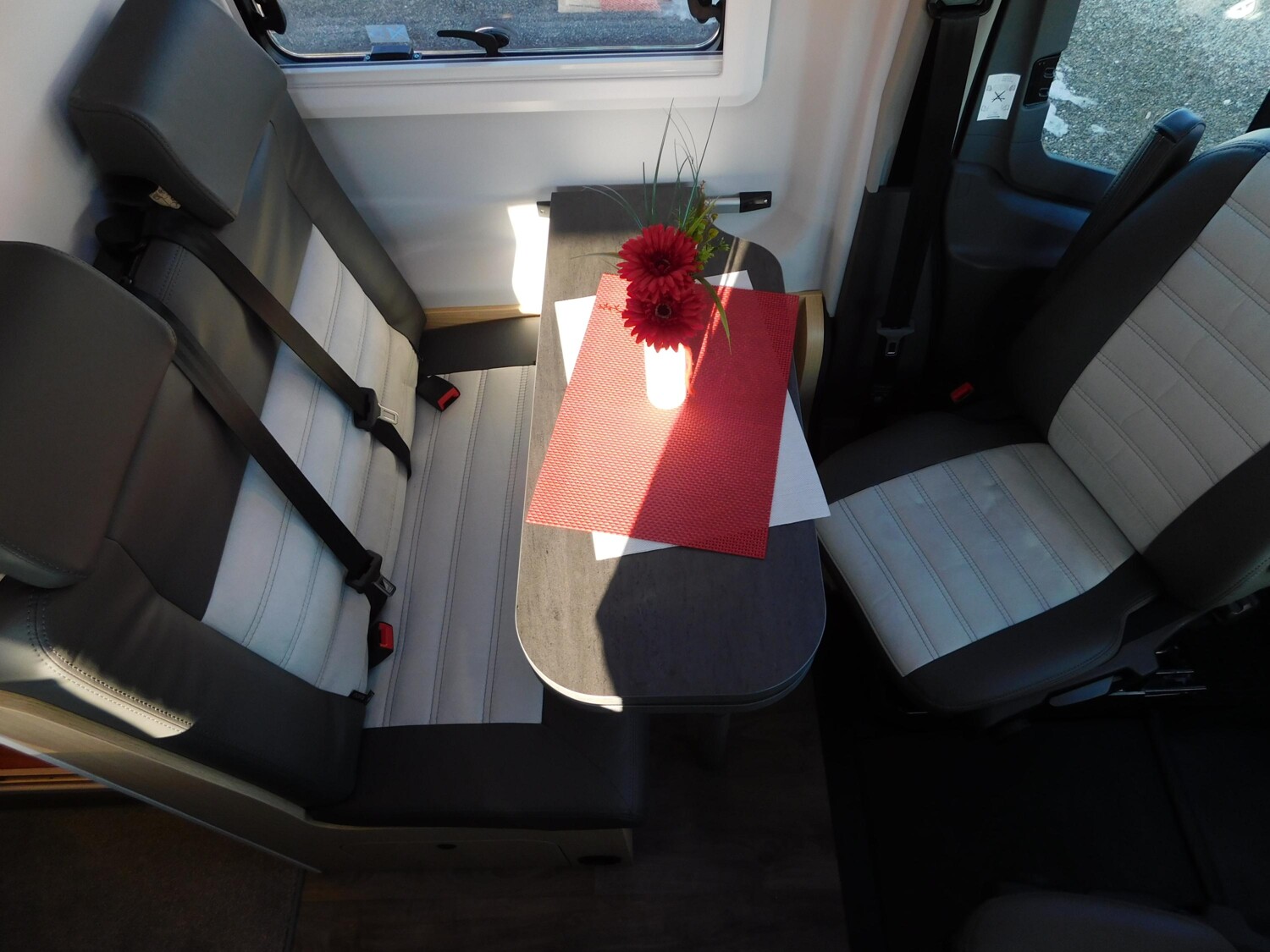 Sunlight Cliff 4x4 590 Combi4D,AHK,Xenon,AWT iso+beheizt - Bild 13