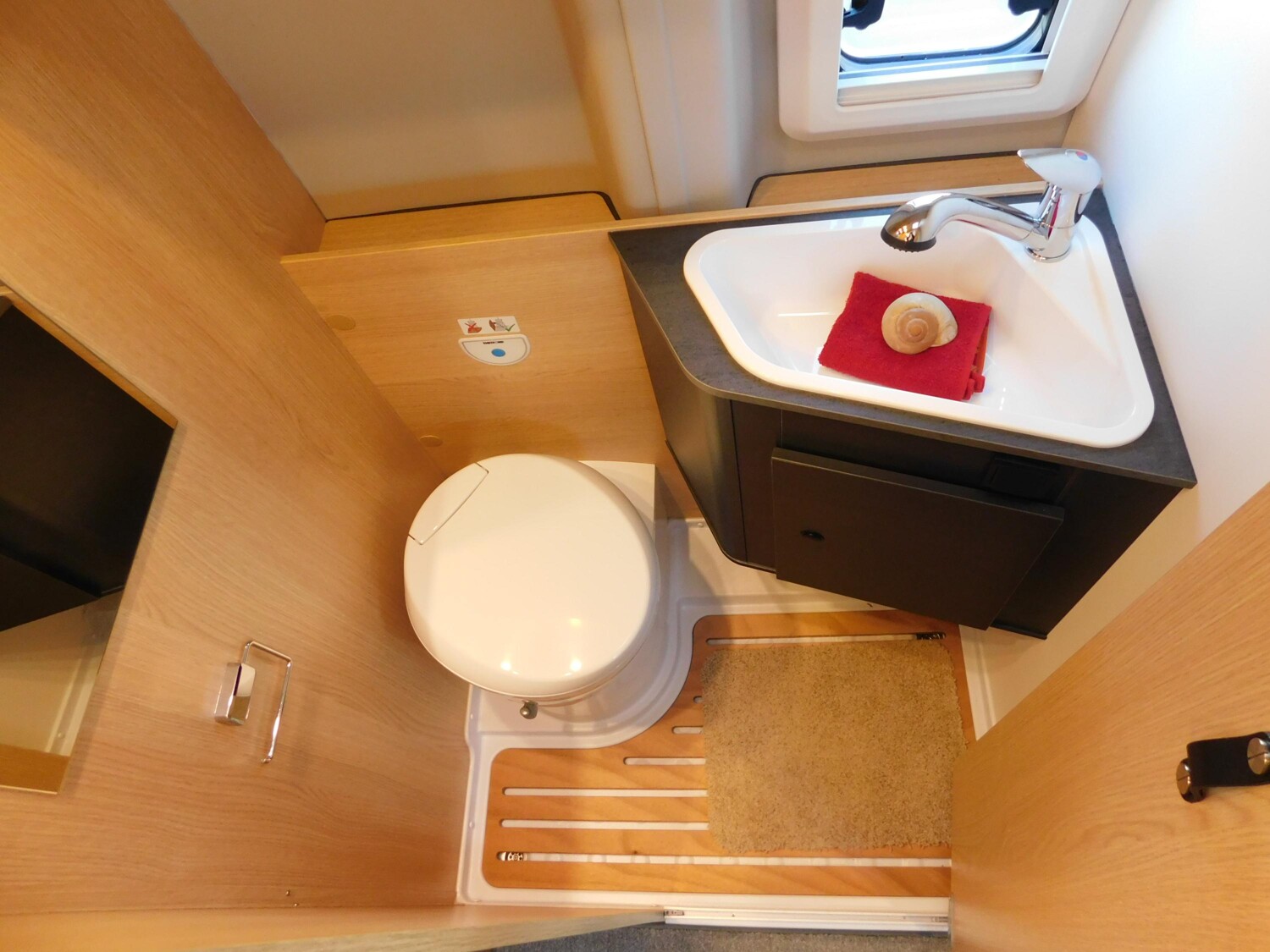 Sunlight Cliff 4x4 590 Combi4D,AHK,Xenon,AWT iso+beheizt - Bild 17