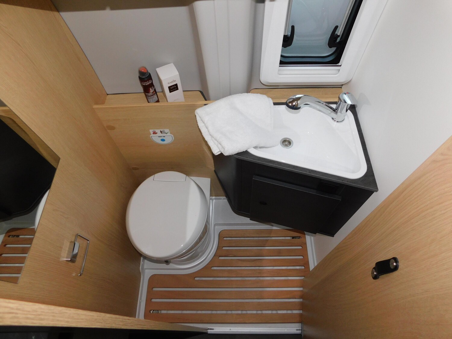 Sunlight Cliff 4x4 Greentrek 590 Combi4D, AHK, Xenon - Bild 19