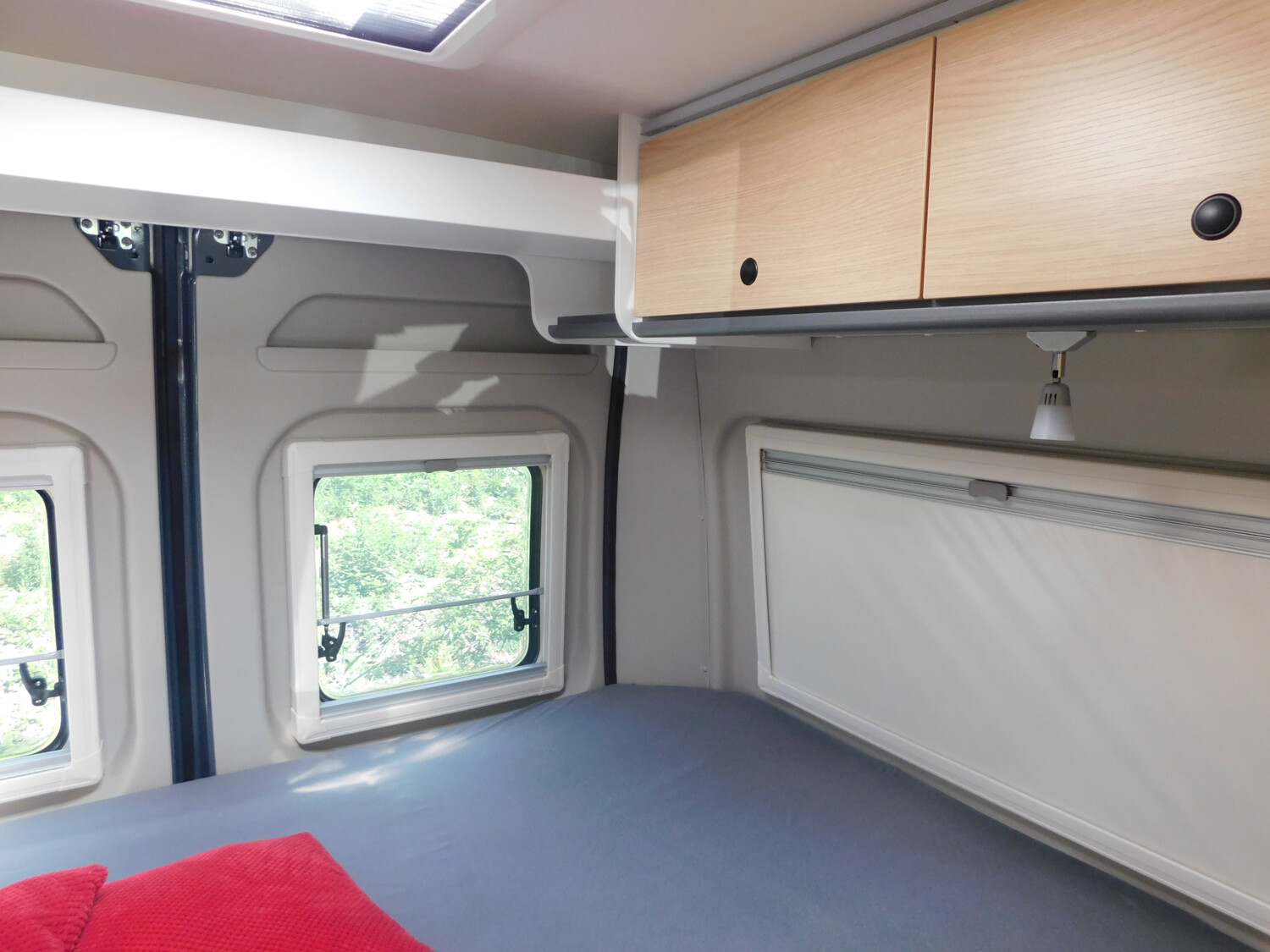 Sunlight Cliff X 600 Maxi-Chassis, Schwenkbad, Skyroof - Bild 15