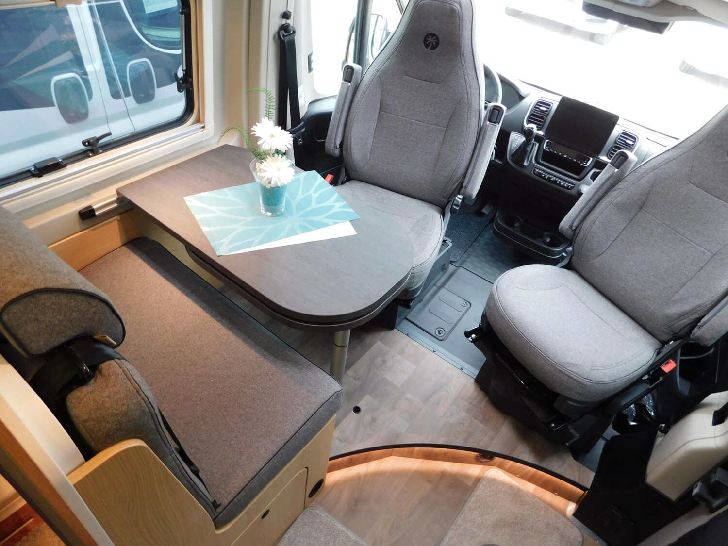 Sunlight Cliff X 600 ACC, Combi4D, Voll-LED, Digital-Pkt - Bild 12