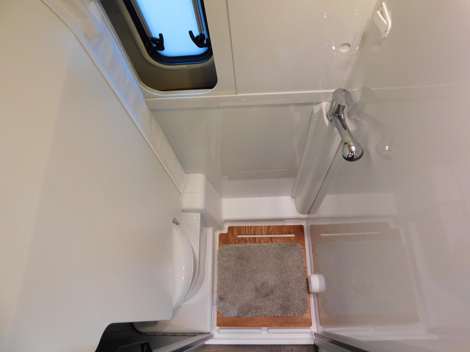 Sunlight Cliff X 600 ACC, Combi4D, Voll-LED, Digital-Pkt - Bild 19