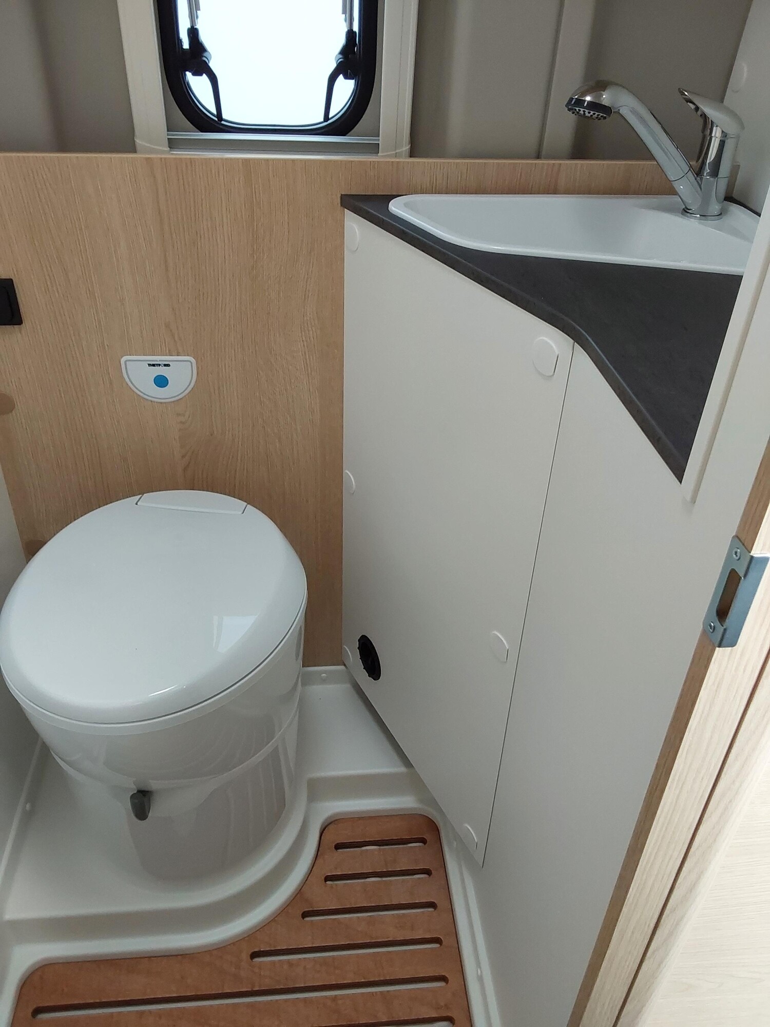 Sunlight Cliff 600 Peugeot - Bild 9