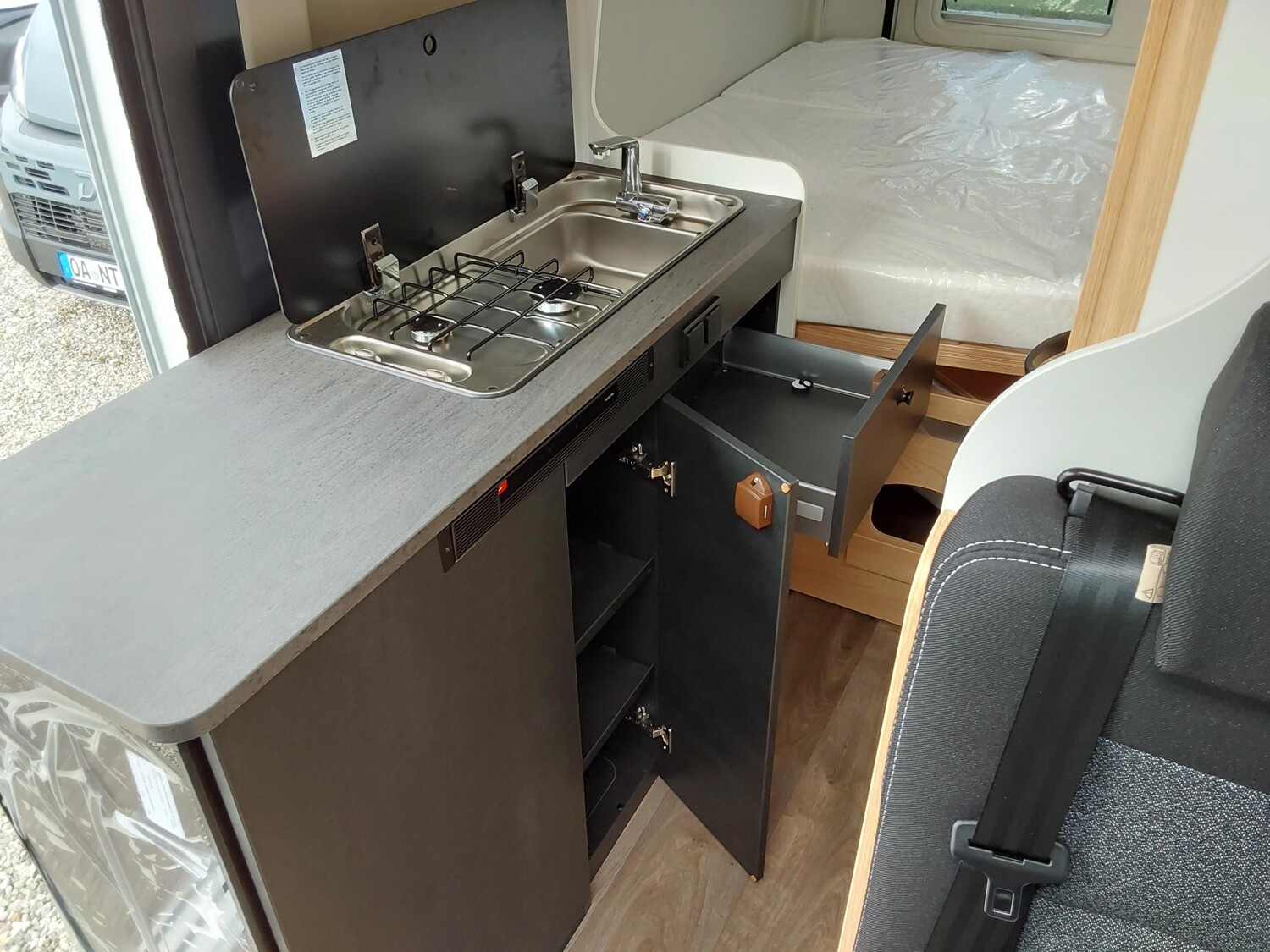 Sunlight Cliff 600 Peugeot - Bild 10