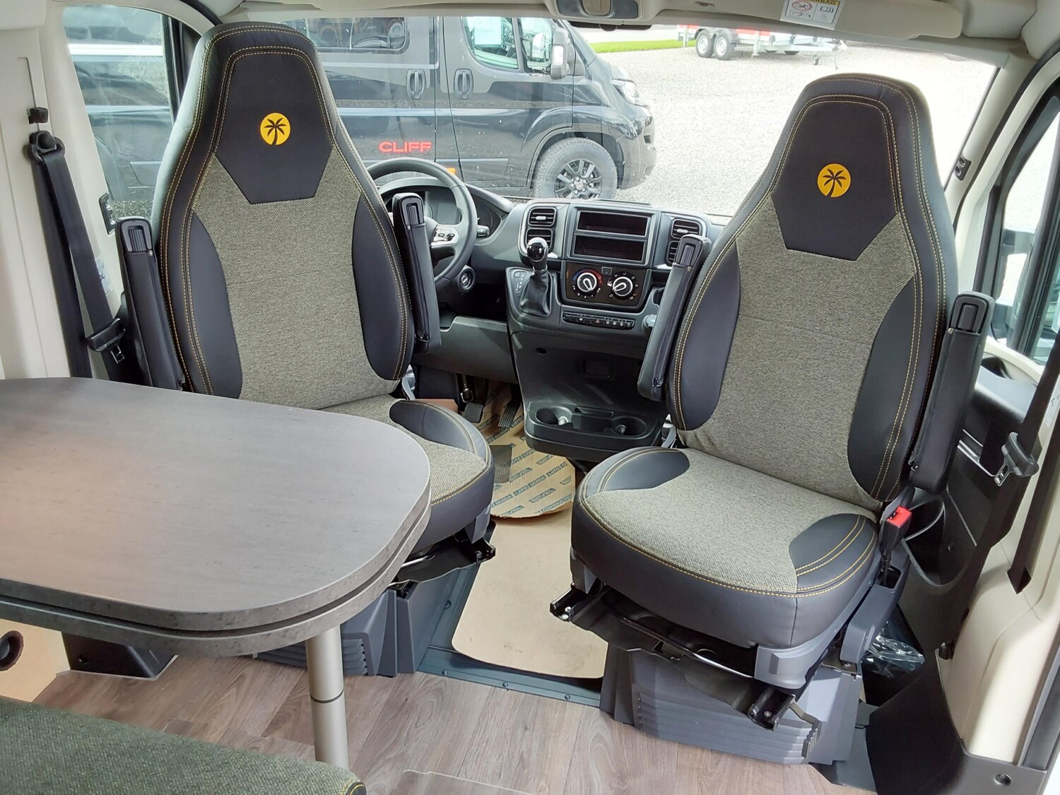 Sunlight Cliff X 600 Automatik, Schlafdach - Bild 7