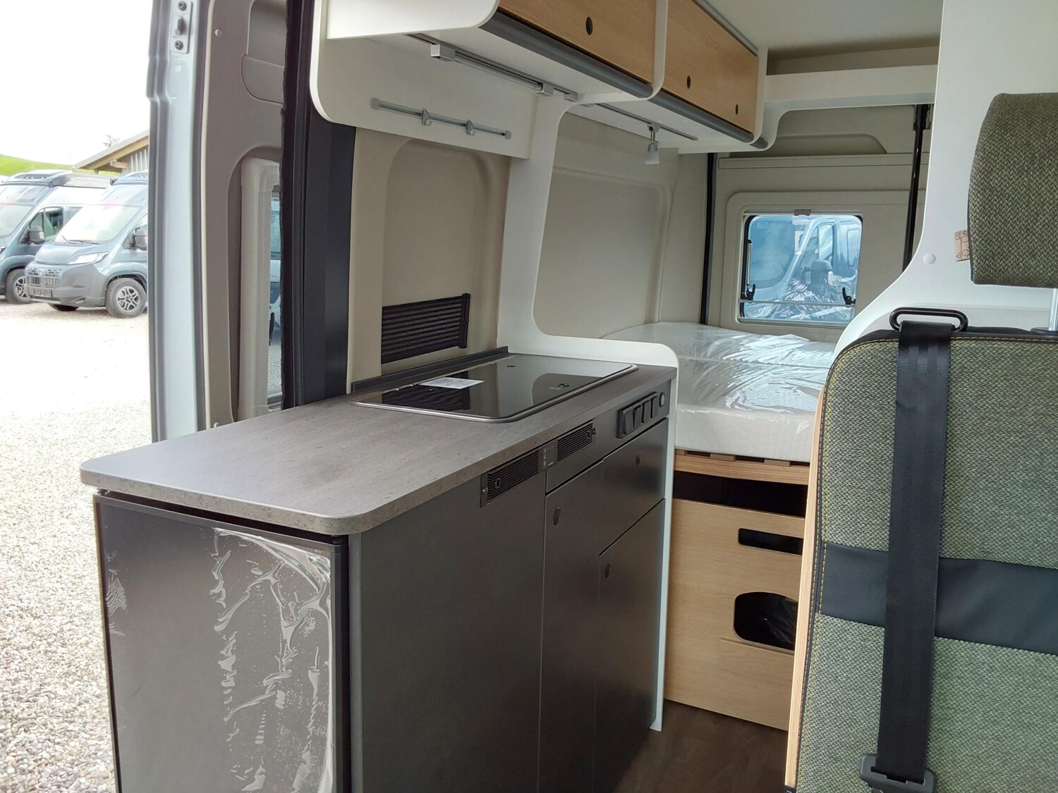 Sunlight Cliff X 600 Automatik, Schlafdach - Bild 8