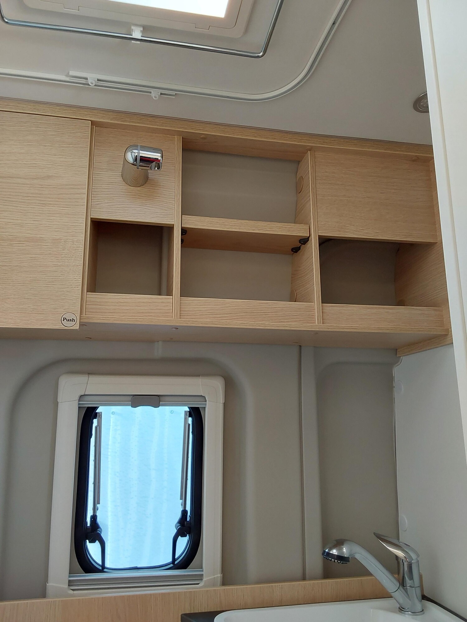 Sunlight Cliff 600 Peugeot - Bild 7