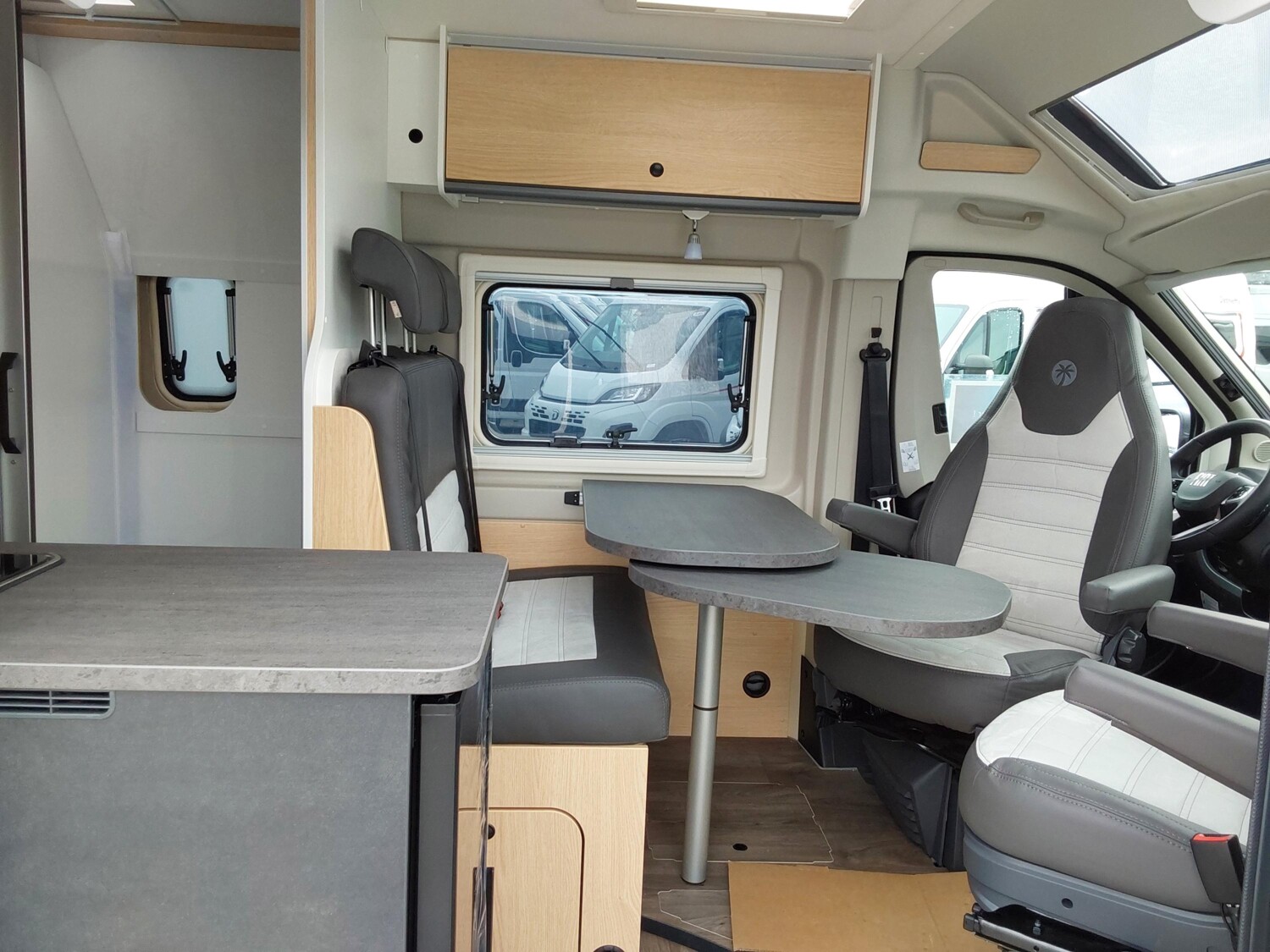 Sunlight Cliff X 600 OHNE Schlafdach,ACC,Combi4D,Digitalp - Bild 14