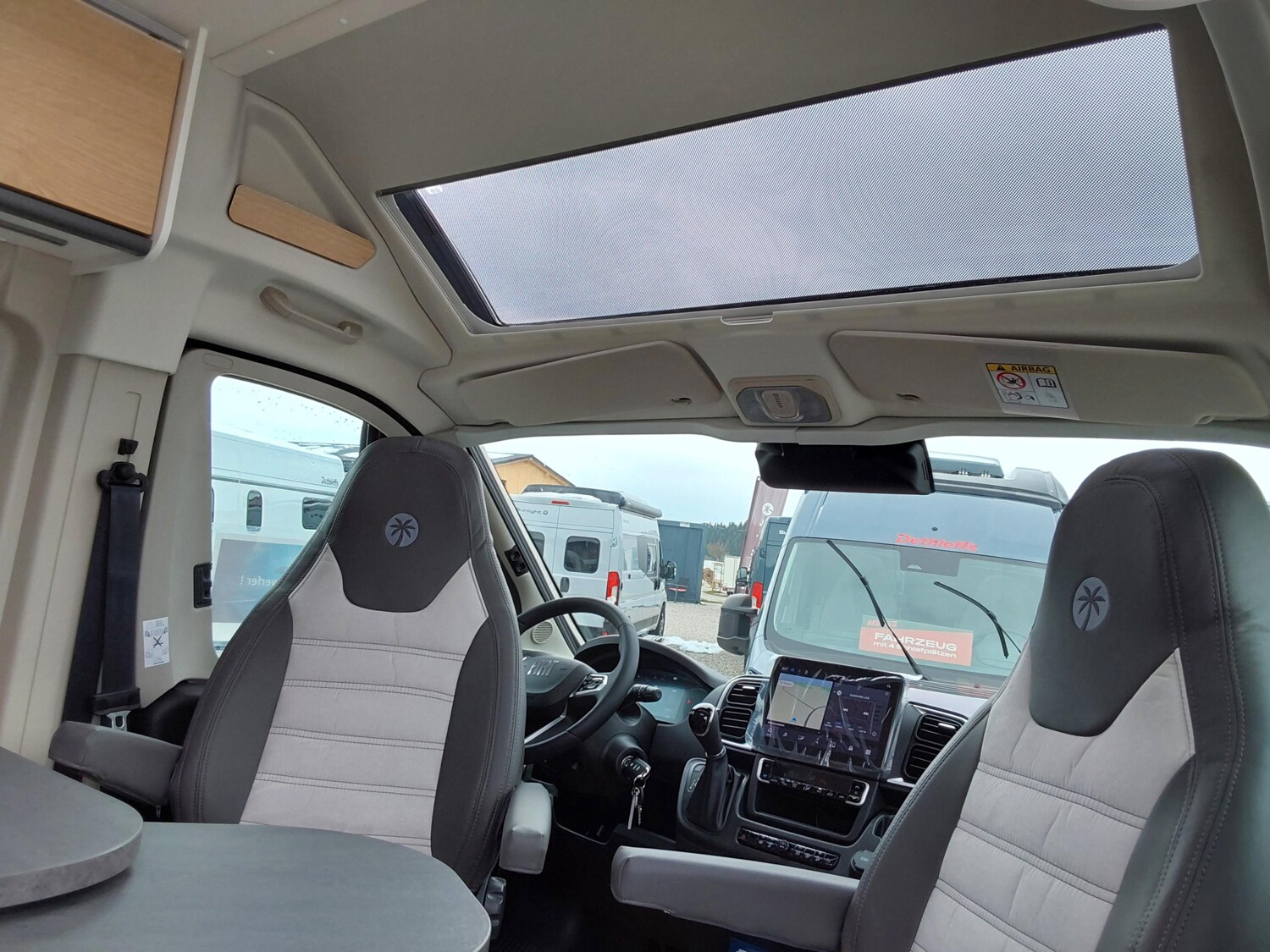 Sunlight Cliff X 600 OHNE Schlafdach,ACC,Combi4D,Digitalp - Bild 15