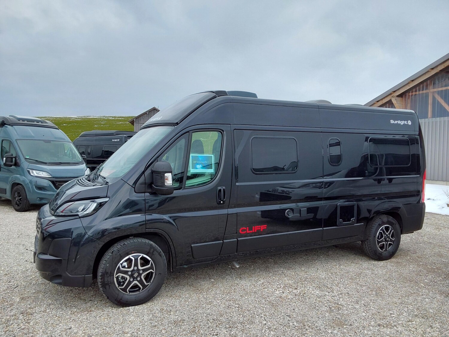 Sunlight Cliff X 600 OHNE Schlafdach,ACC,Combi4D,Digitalp - Bild 2