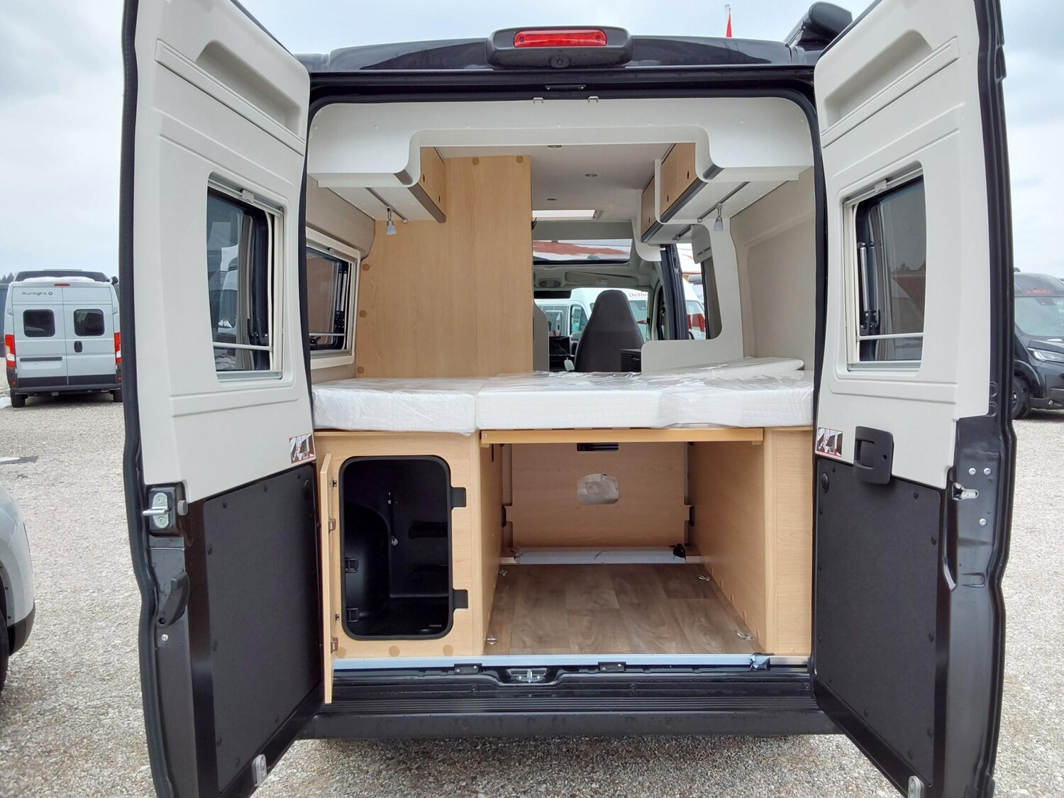 Sunlight Cliff X 600 OHNE Schlafdach,ACC,Combi4D,Digitalp - Bild 5