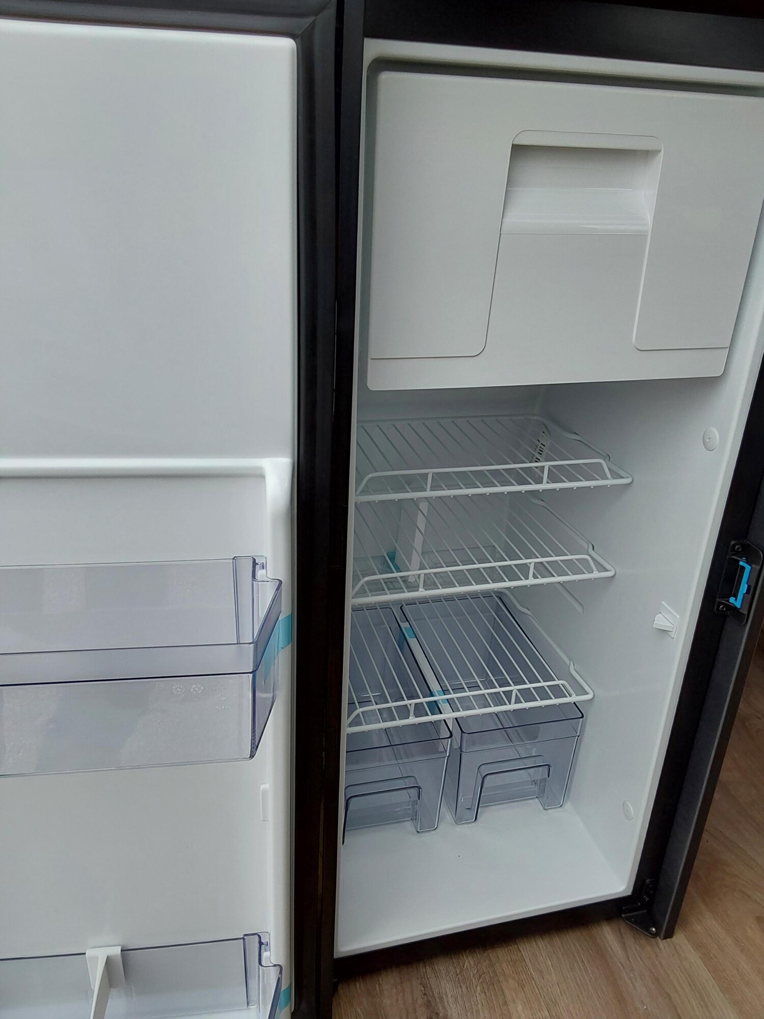 Sunlight Cliff X 600 OHNE Schlafdach,ACC,Combi4D,Digitalp - Bild 8