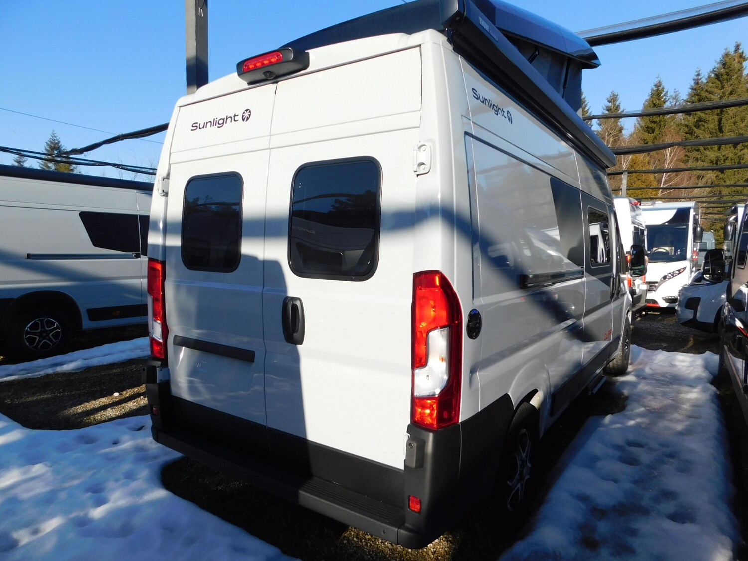 Sunlight Cliff X 600 Schlafdach+ACC+180/Automatik+Combi4D - Bild 4