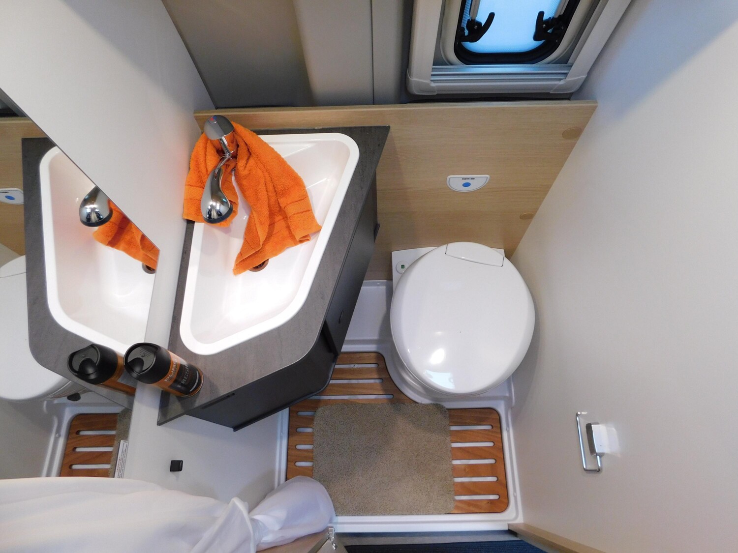 Sunlight Adventure Cliff 602 ACC+Combi4D+Digital-Pkt+LTE - Sunlight Reisemobil 2026 - Bild 16 Sunlight Adventure Cliff 602 ACC+Combi4D+Digital-Pkt+LTE - Bild 16