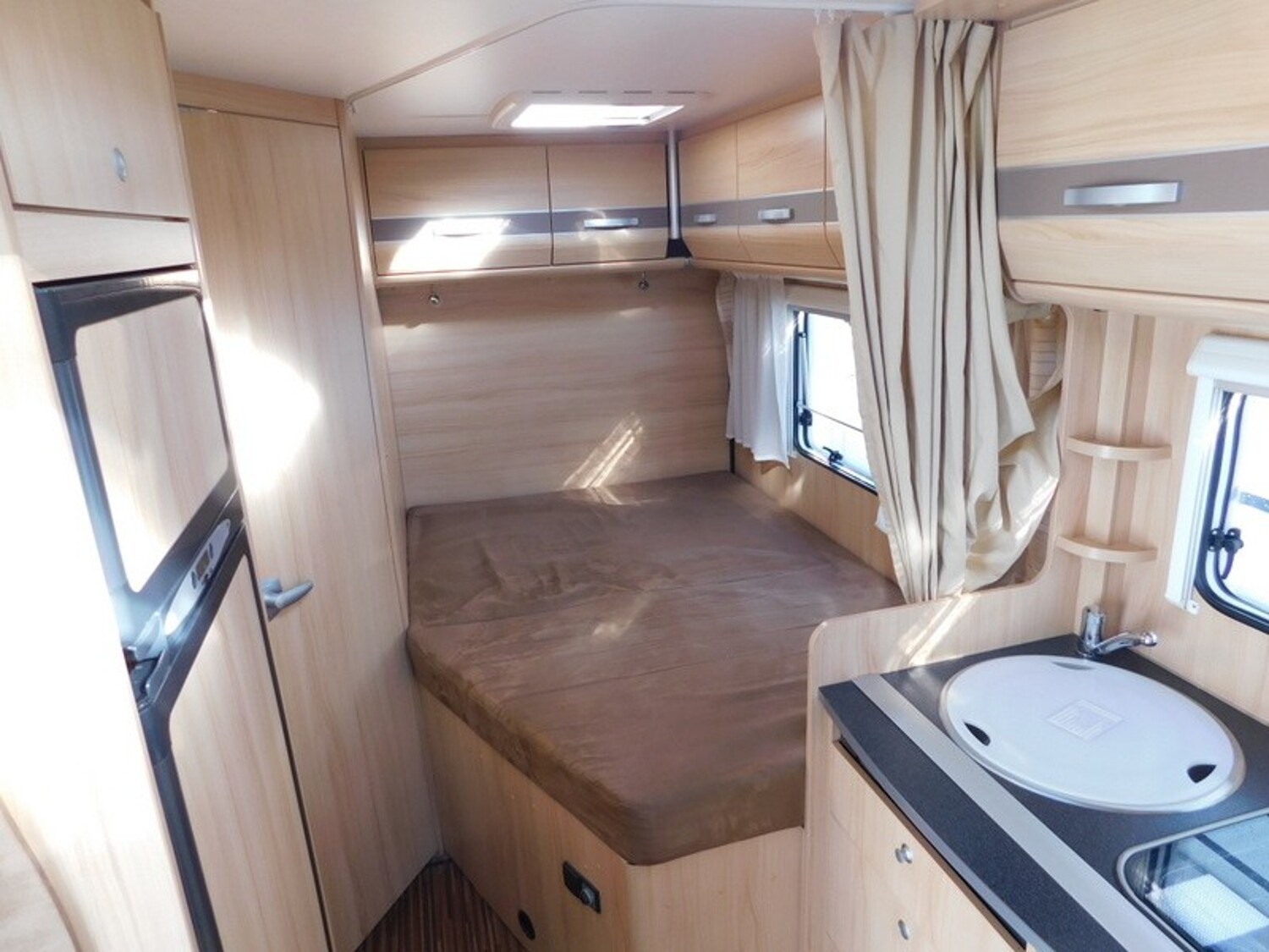 Sunlight T 64 Markise, RFK, Fahrradträger - Sunlight Reisemobil 2012 - Bild 10 Sunlight T 64 Markise, RFK, Fahrradträger - Bild 10