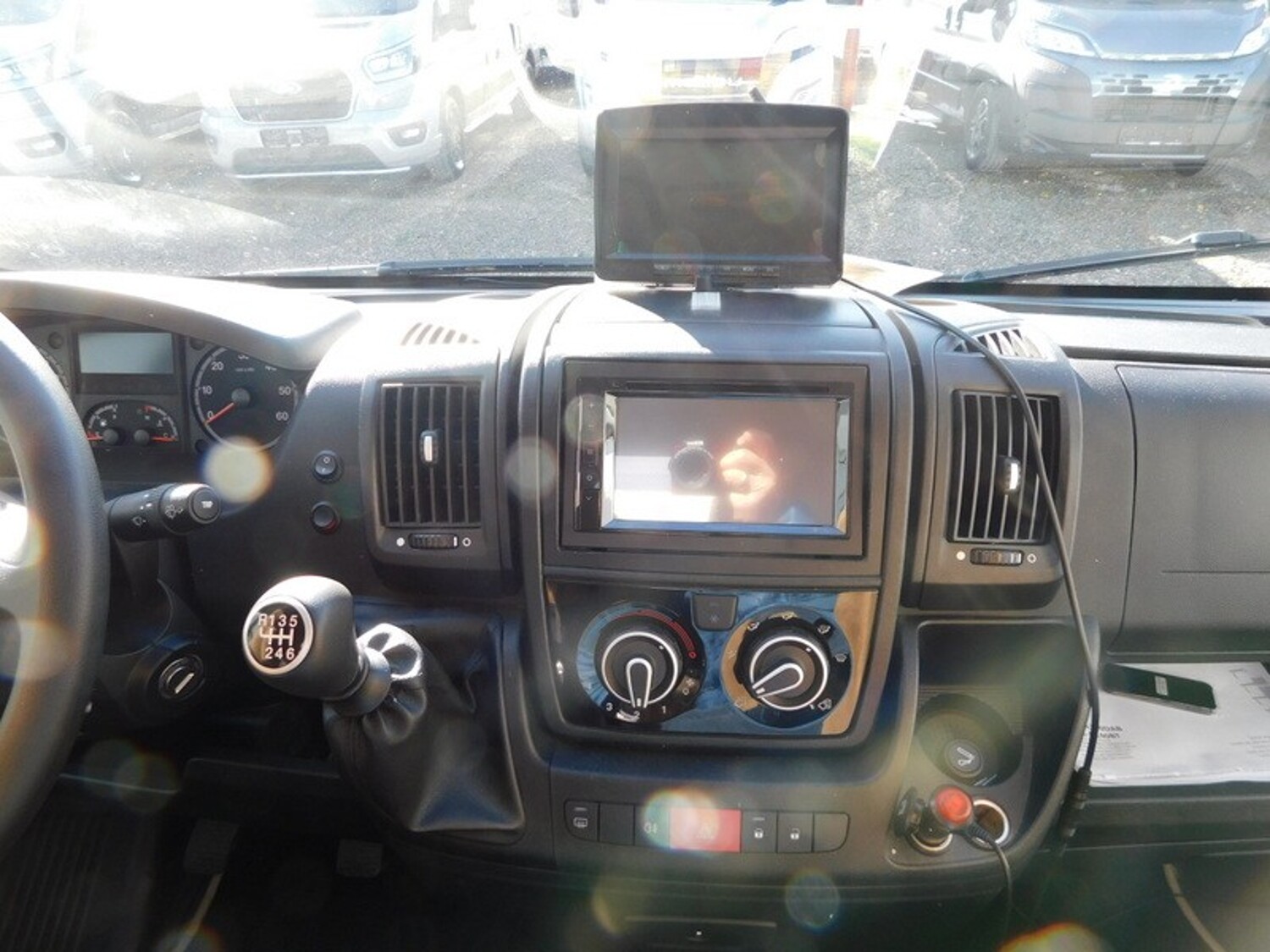 Sunlight T 64 Markise, RFK, Fahrradträger - Sunlight Reisemobil 2012 - Bild 15 Sunlight T 64 Markise, RFK, Fahrradträger - Bild 15