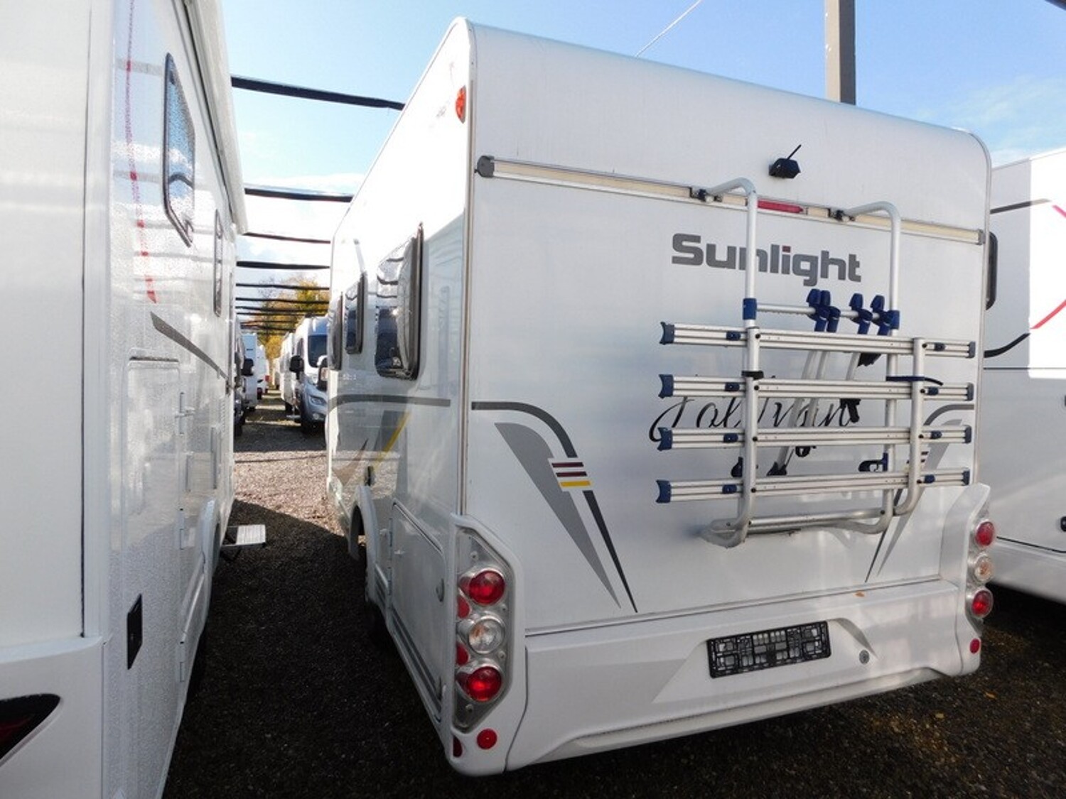 Sunlight T 64 Markise, RFK, Fahrradträger - Sunlight Reisemobil 2012 - Bild 3 Sunlight T 64 Markise, RFK, Fahrradträger - Bild 3