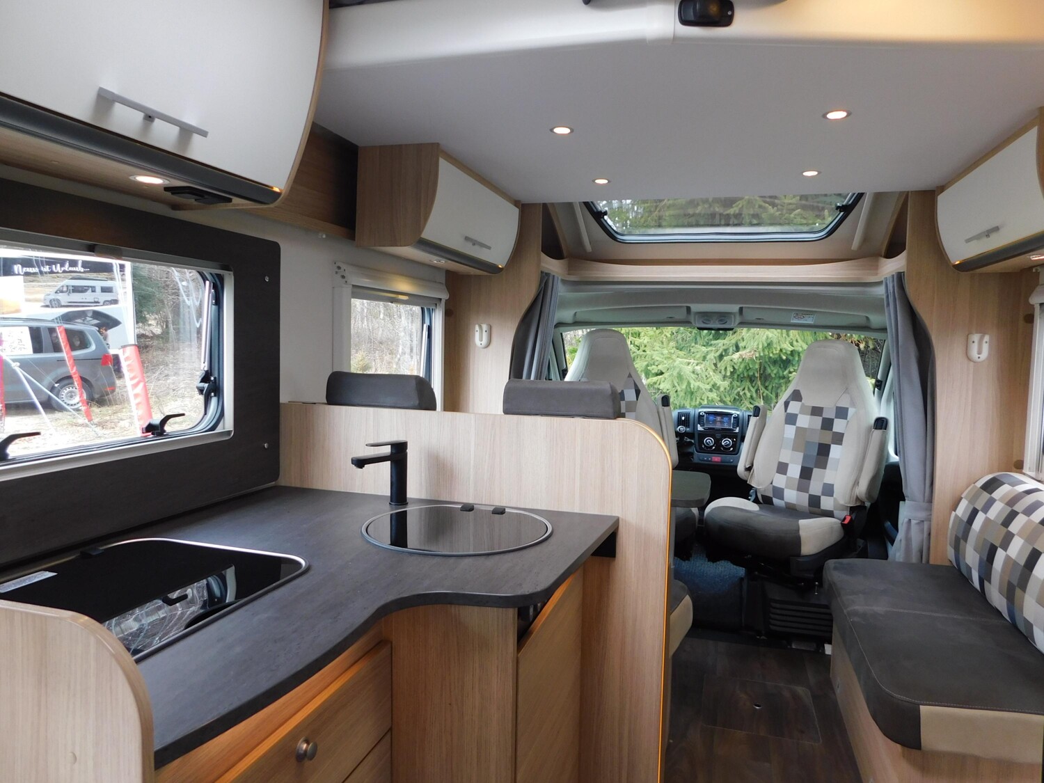 Sunlight T 64 Hubbett, Solar, Wechselrichter, SAT, Klima - Bild 10