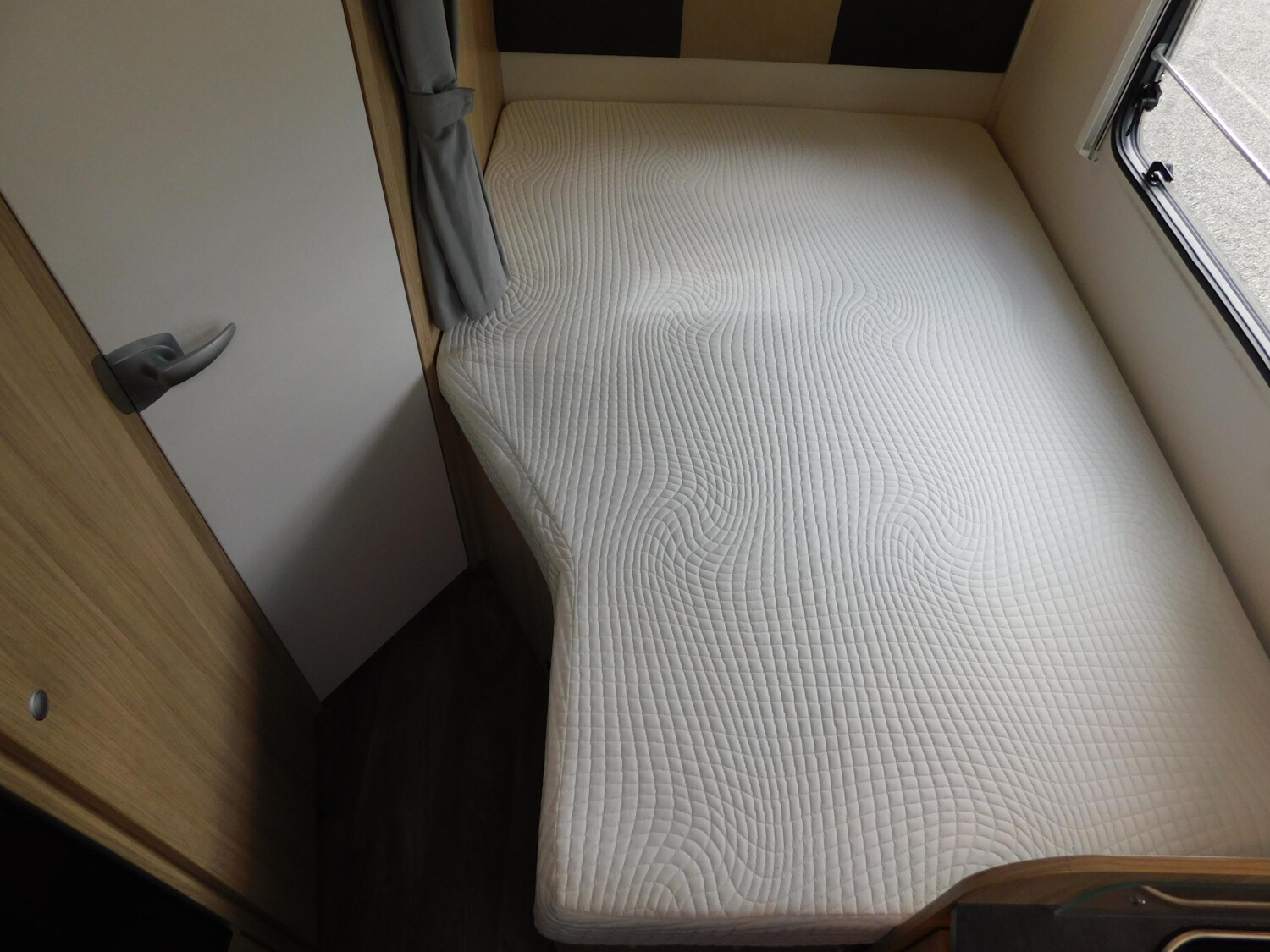 Sunlight T 64 Hubbett, Solar, Wechselrichter, SAT, Klima - Bild 17