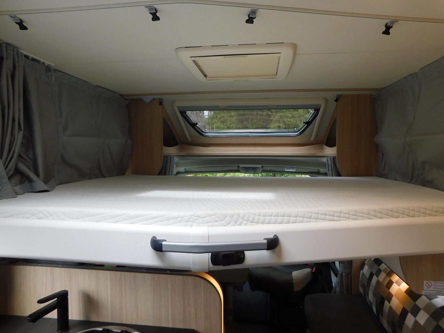 Sunlight T 64 Hubbett, Solar, Wechselrichter, SAT, Klima - Bild 21