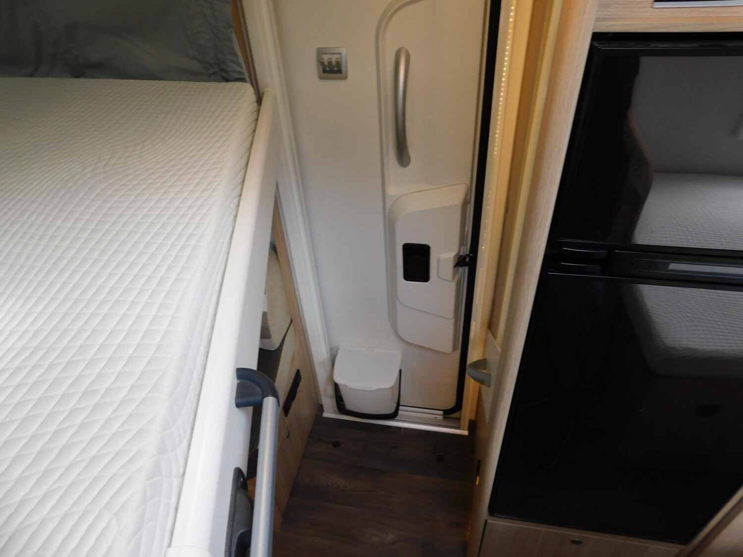 Sunlight T 64 Hubbett, Solar, Wechselrichter, SAT, Klima - Bild 22