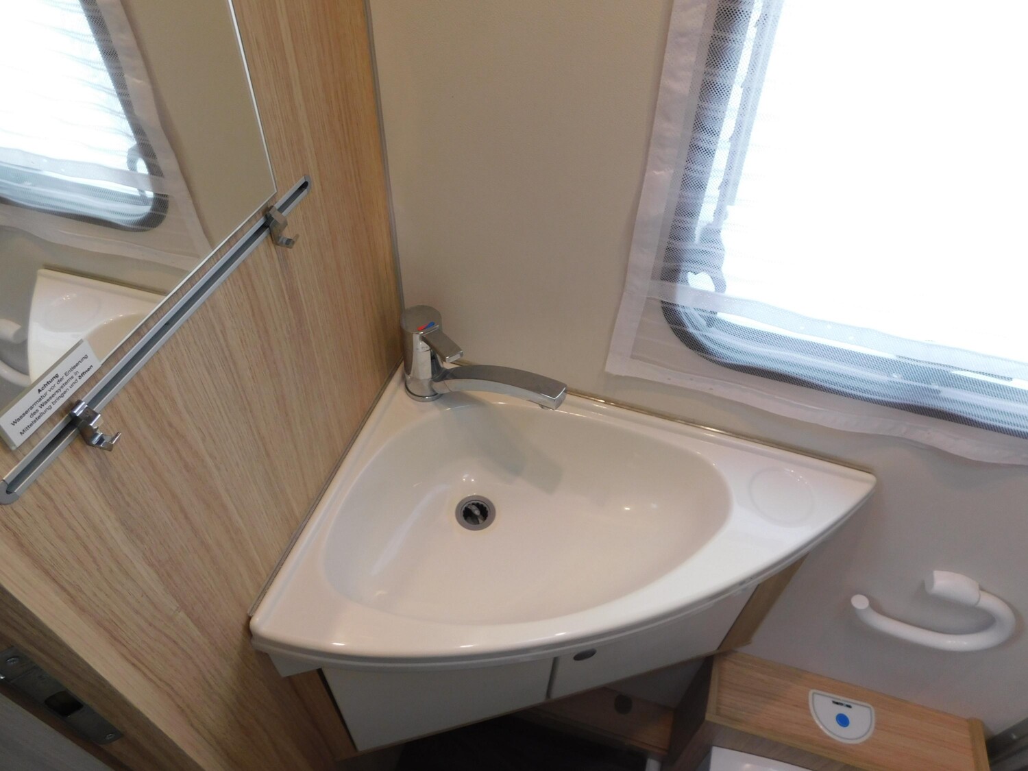 Sunlight T 64 Hubbett, Solar, Wechselrichter, SAT, Klima - Bild 25