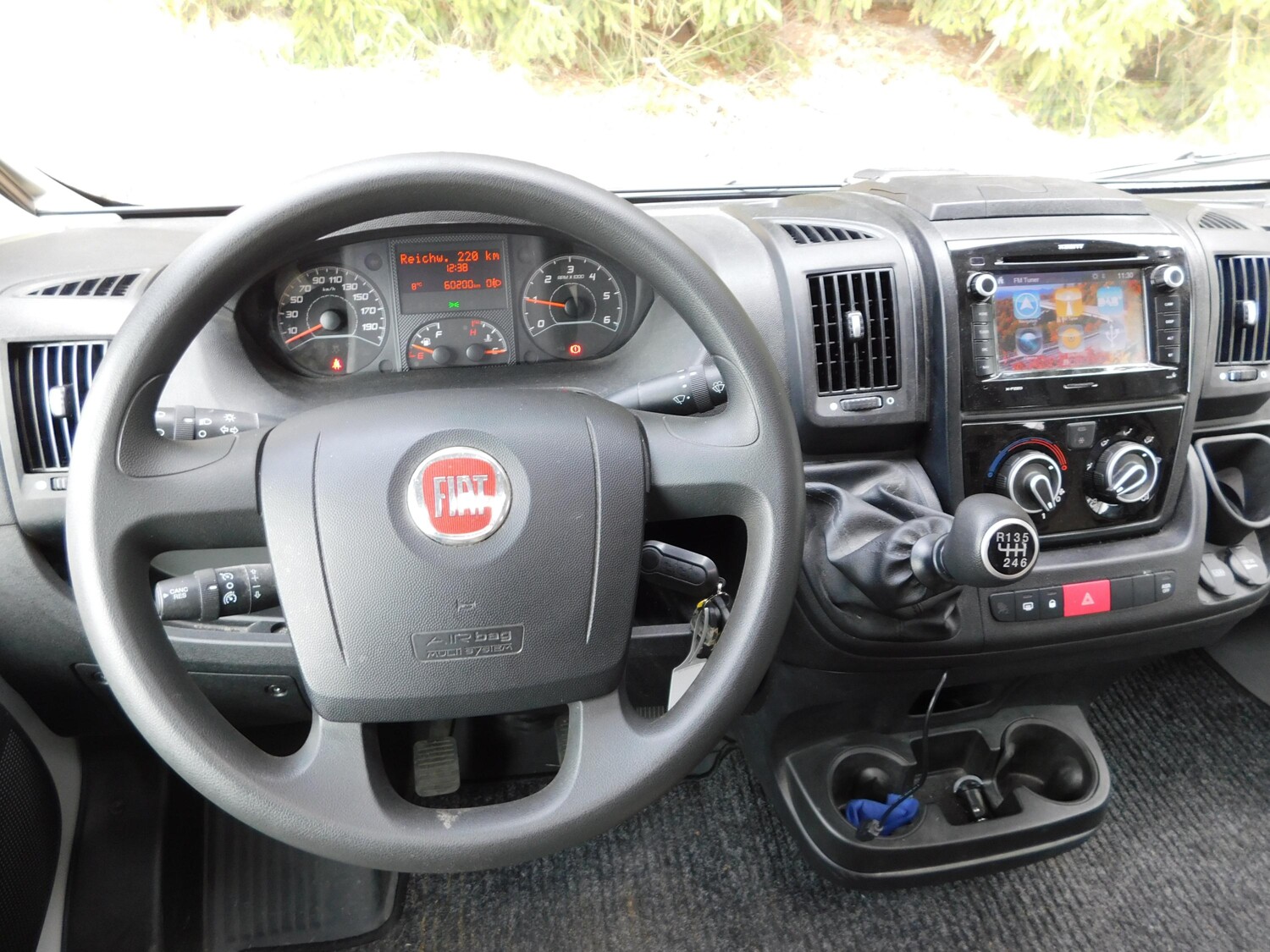 Sunlight T 64 Hubbett, Solar, Wechselrichter, SAT, Klima - Bild 7