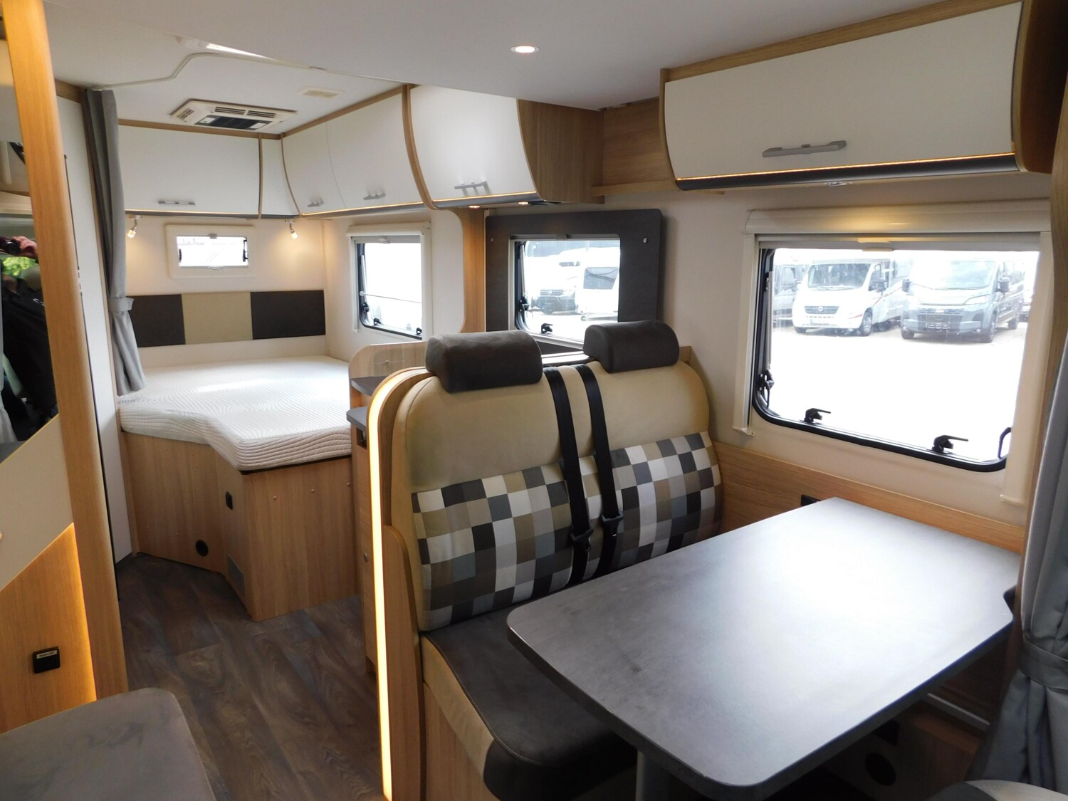 Sunlight T 64 Hubbett, Solar, Wechselrichter, SAT, Klima - Bild 8