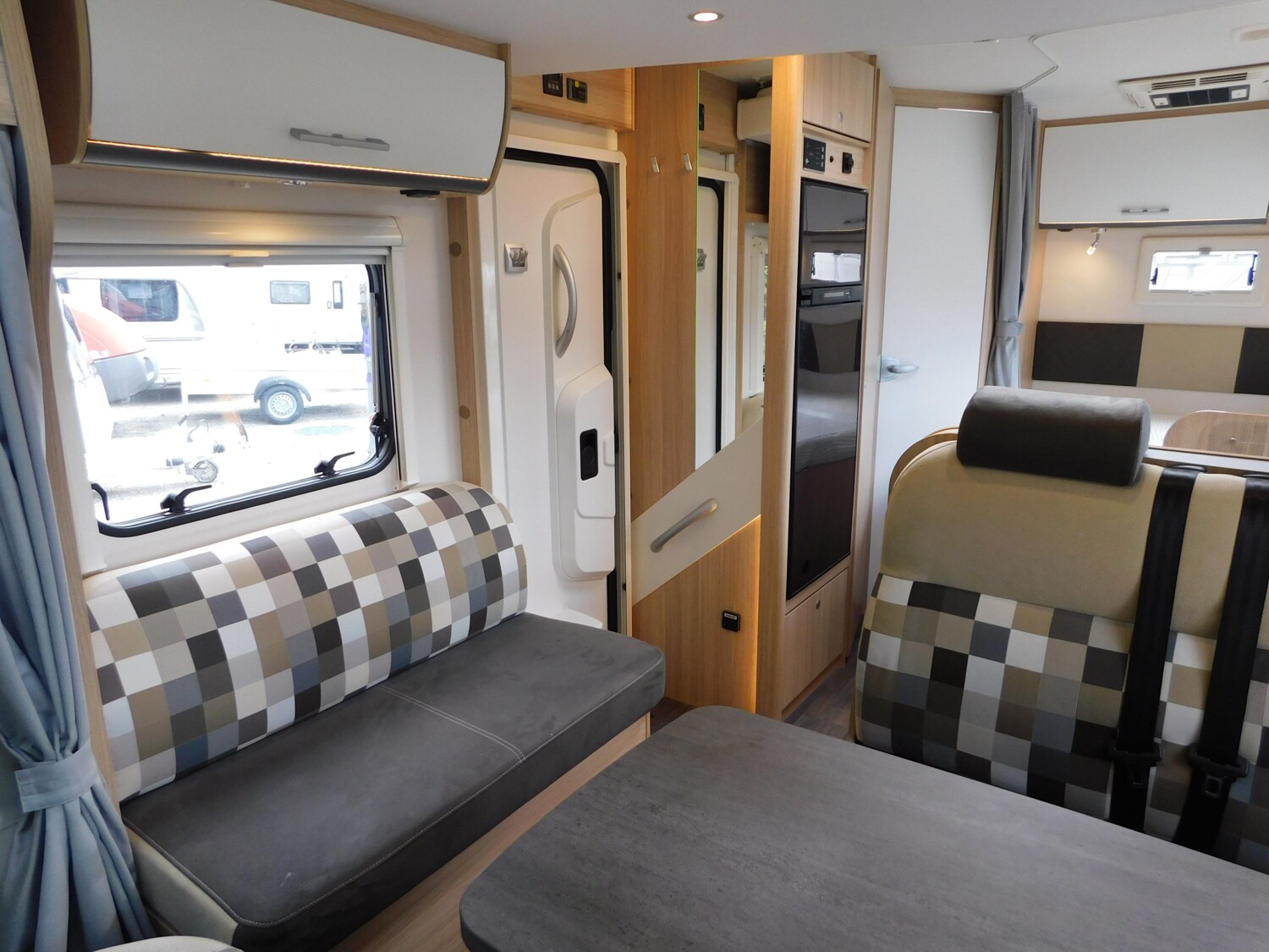 Sunlight T 64 Hubbett, Solar, Wechselrichter, SAT, Klima - Bild 9