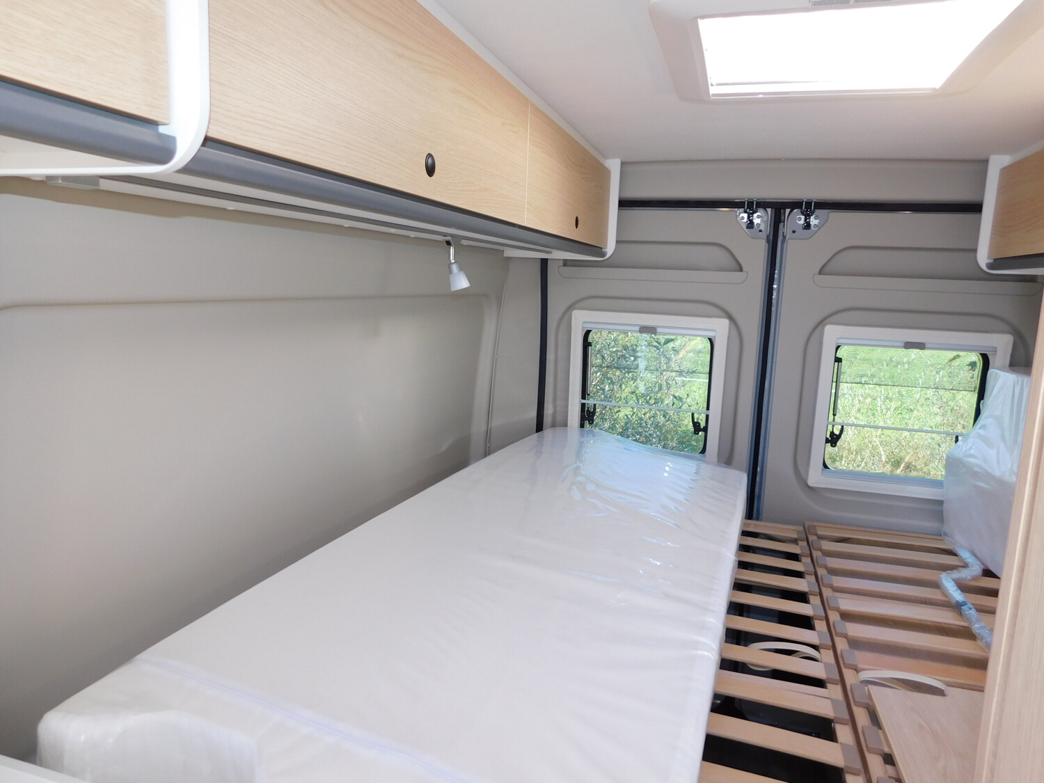 Sunlight Adventure Cliff 640 Navi+RFK, AHK, Dieselheizung - Bild 11