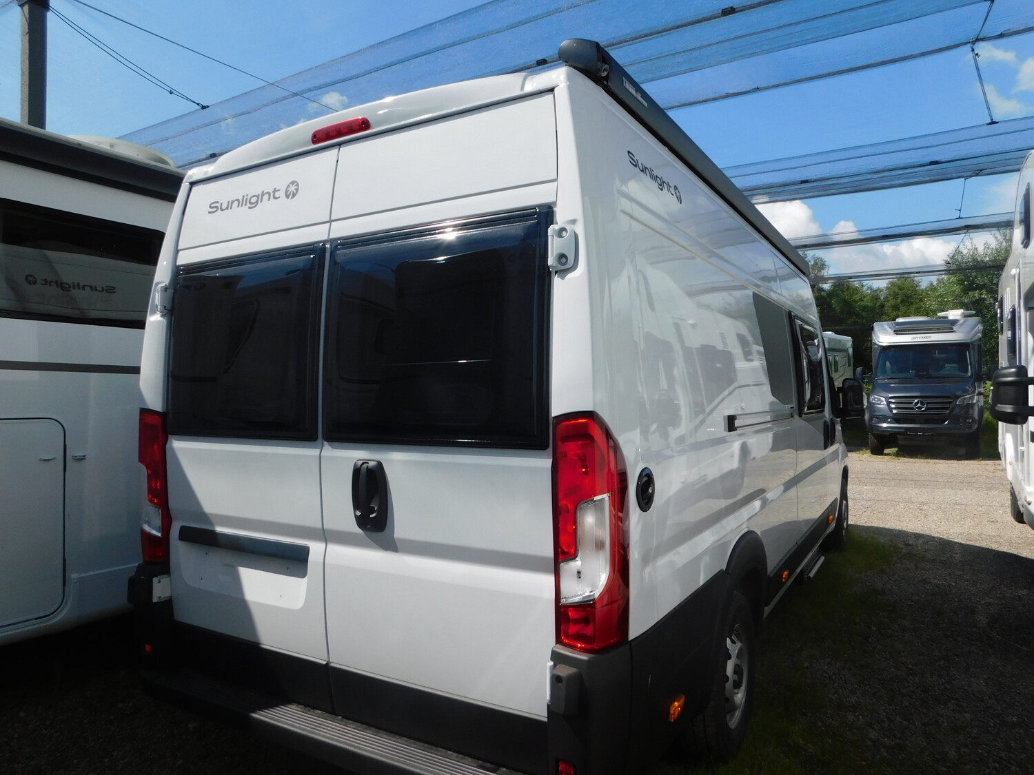 Sunlight Cliff 640 AWT iso+beheizt, Markise, 90L Diesel - Bild 5