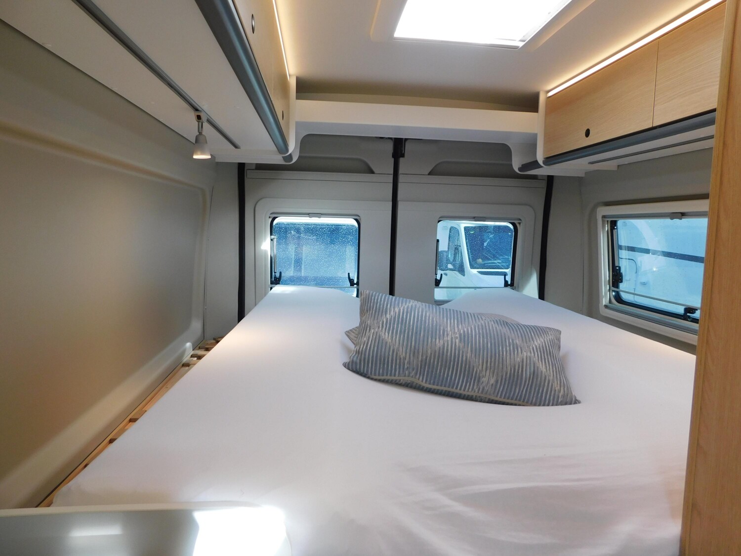 Sunlight Cliff X 640 ACC, Combi4D, Digital-Pkt, 8G-Autom. - Sunlight Reisemobil 2026 - Bild 19 Sunlight Cliff X 640 ACC, Combi4D, Digital-Pkt, 8G-Autom. - Bild 19