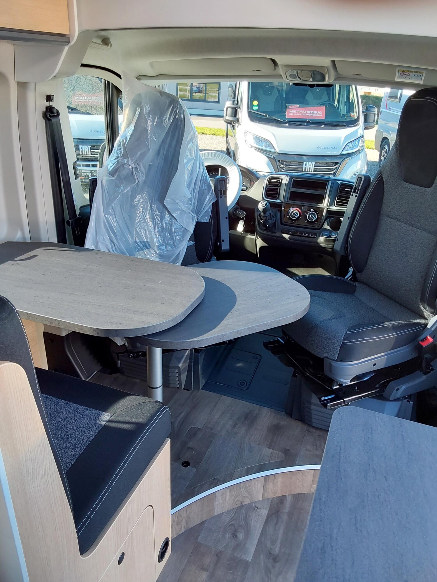 Sunlight Cliff 640 Peugeot - Bild 5