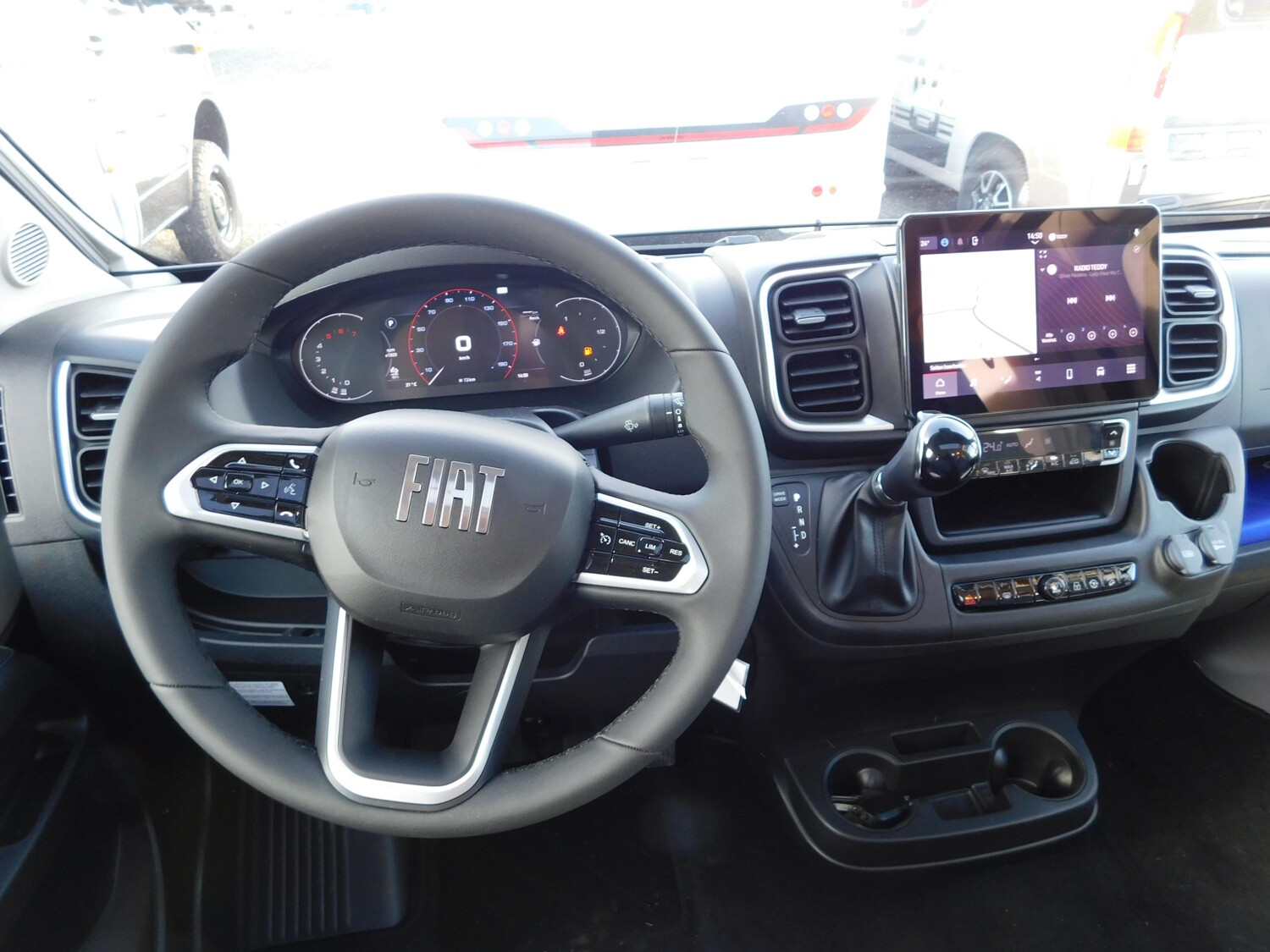 Sunlight Adventure V 66 Verfügbar ab November 2026 - Bild 7