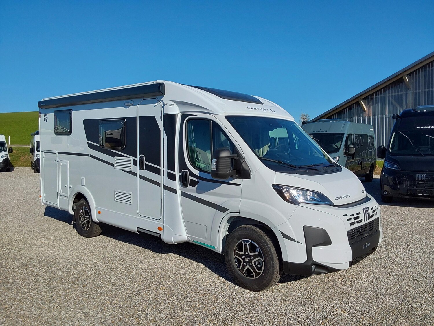 Sunlight Adventure V 66 Safetypaket+ACC, Navi+Kamera