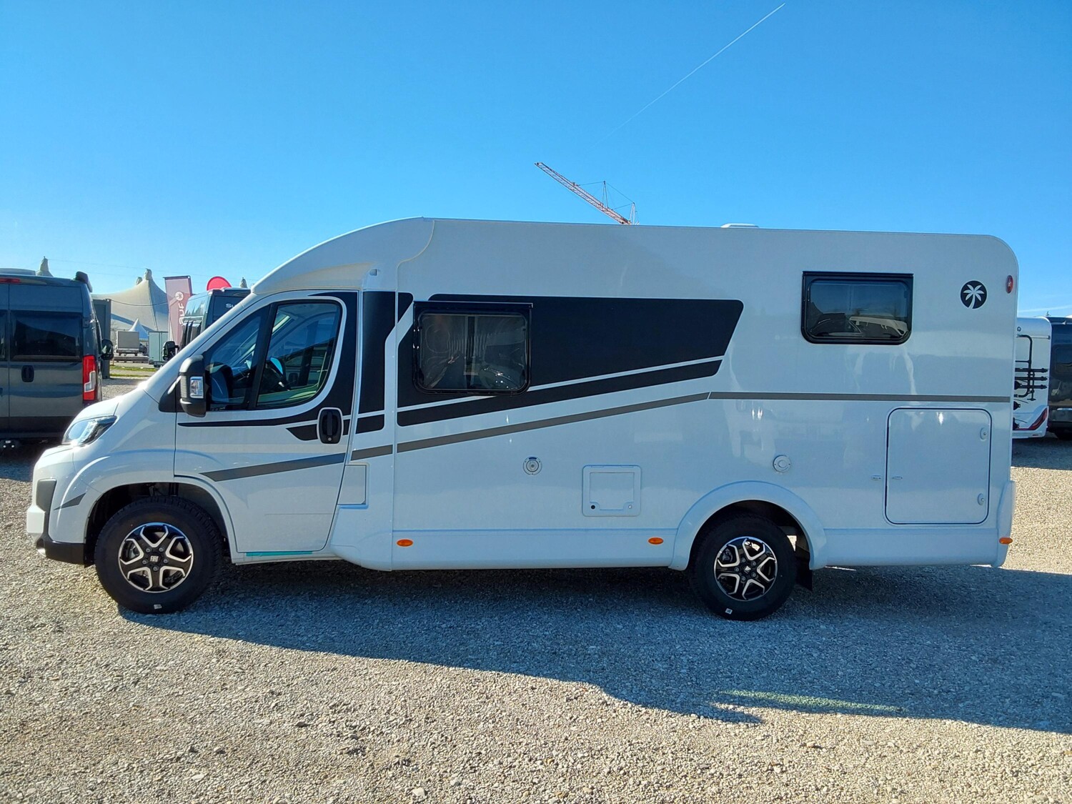 Sunlight Adventure V 66 Safetypaket+ACC, Navi+Kamera - Bild 4