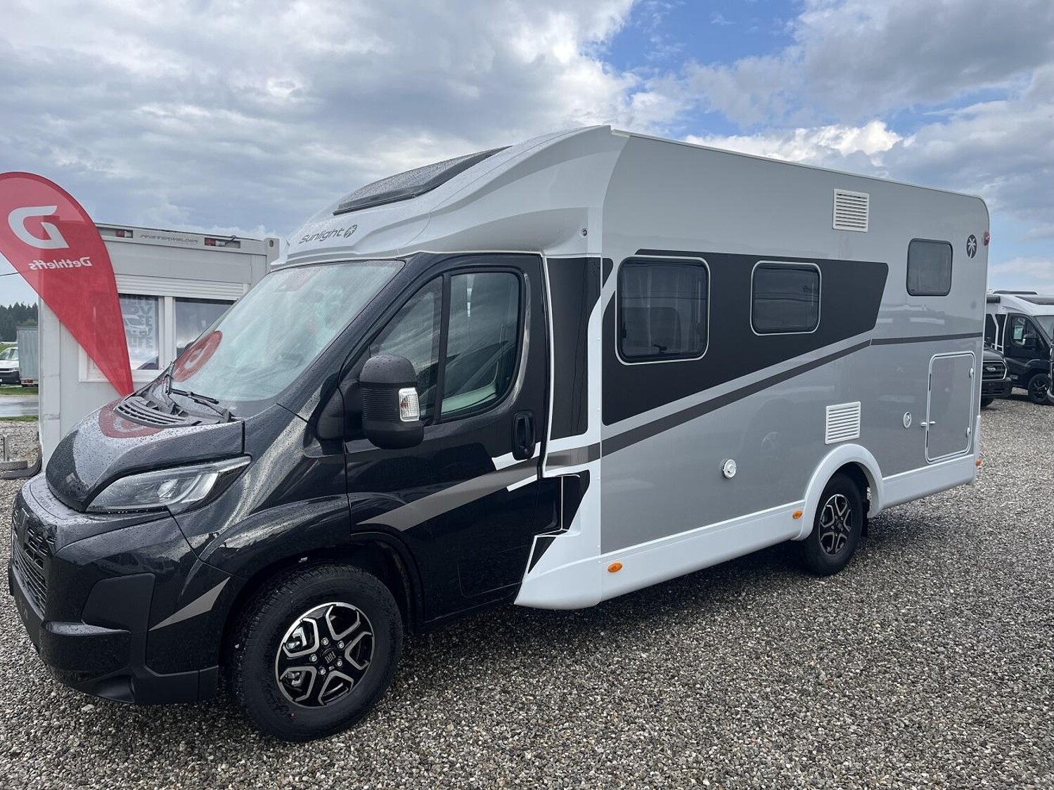 Sunlight Adventure T 66S OHNE Hubbbett, Combi6E, - Bild 2