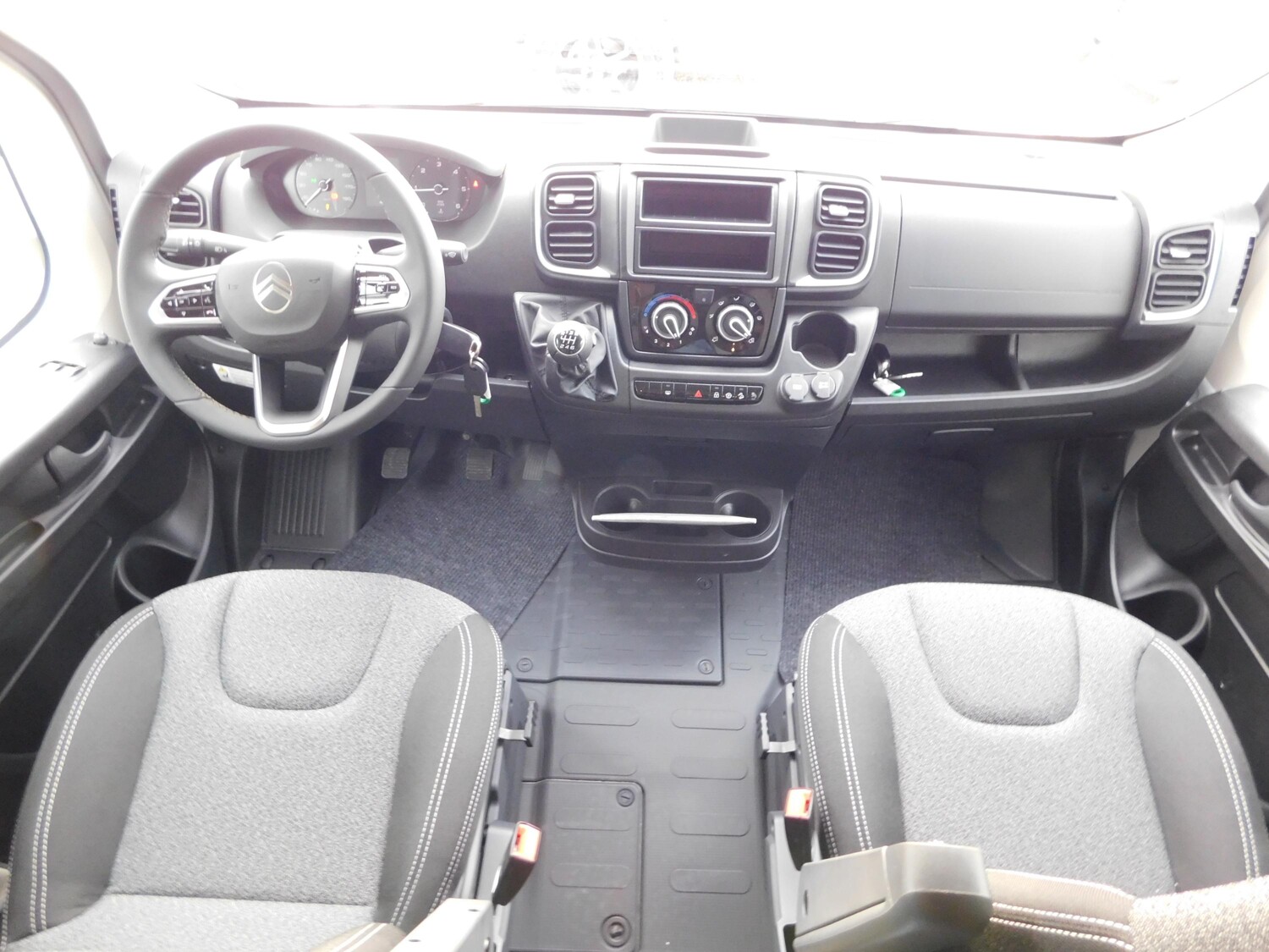 Sunlight Sub TS 67 Markise, Radträger, Hubbett - Bild 6