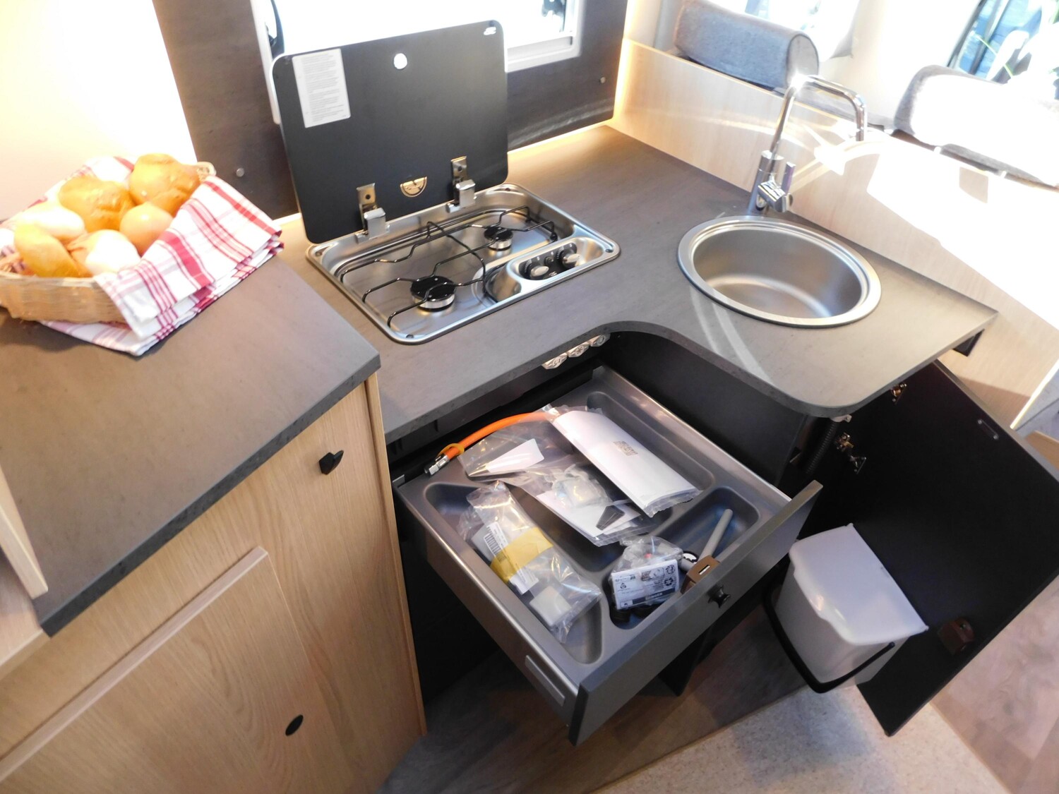 Sunlight Adventure T Ford 670S 12-Zoll-Navi, ACC, Hubbett - Bild 13