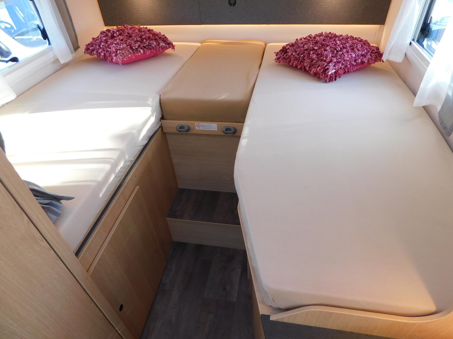 Sunlight Adventure T Ford 670S 12-Zoll-Navi, ACC, Hubbett - Bild 16