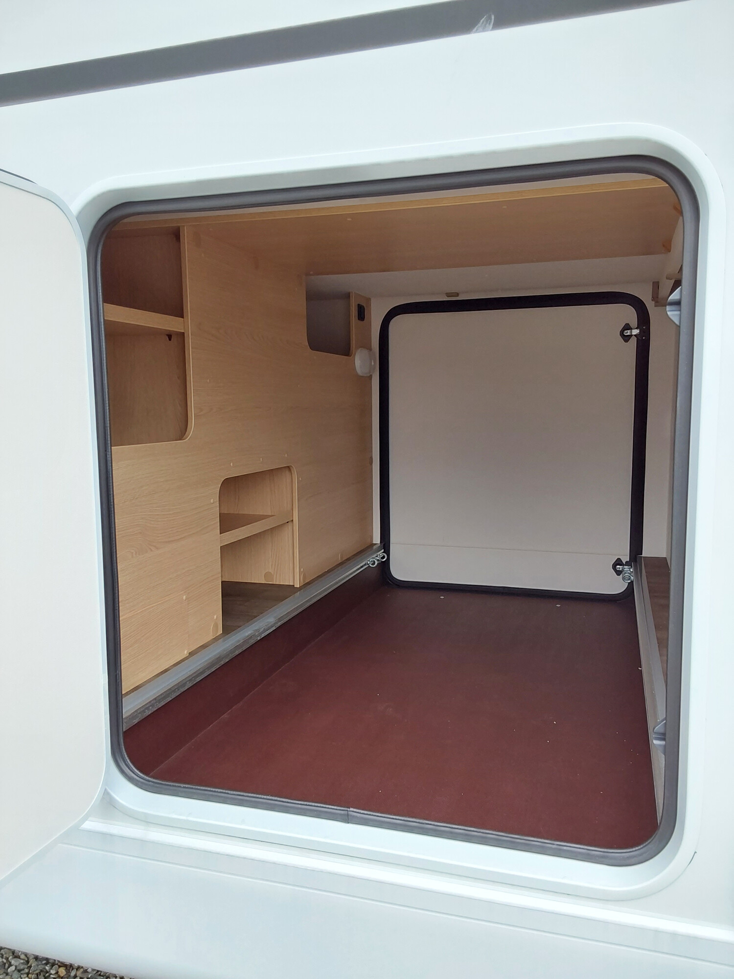 Sunlight T 67S Hubbett, AWT isoliert, großer Kühlschrank - Bild 3