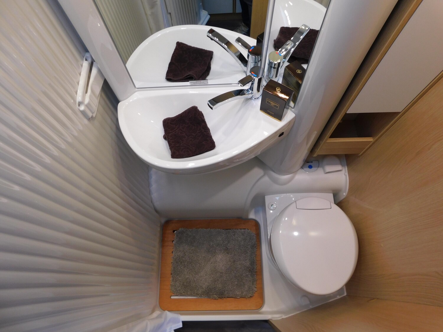 Sunlight Adventure V 67S mit neuem Easy-Fold-Zusatzbett ! - Sunlight Reisemobil 2026 - Bild 17 Sunlight Adventure V 67S mit neuem Easy-Fold-Zusatzbett ! - Bild 17